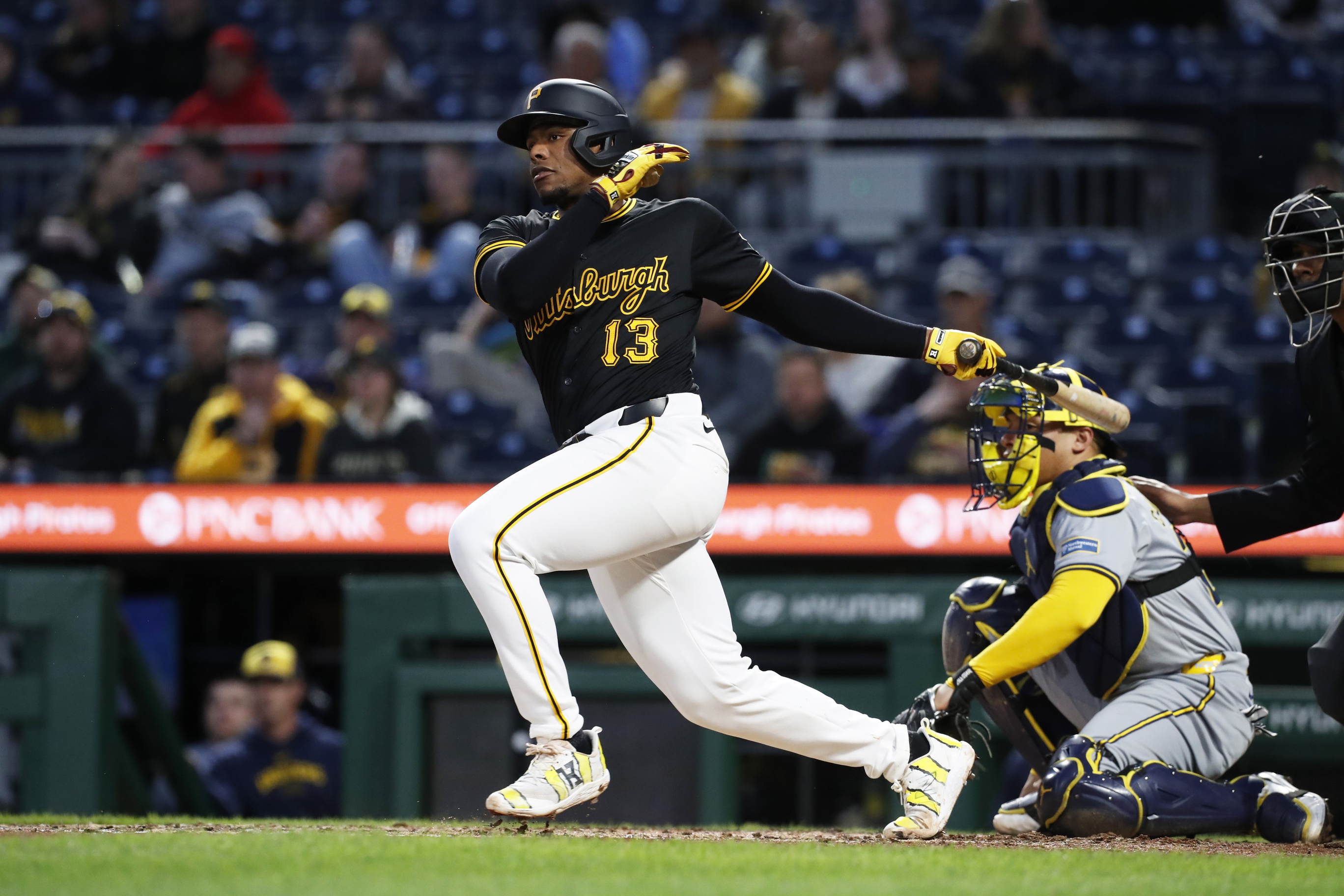 mlb picks Ke'Bryan Hayes Pittsburgh Pirates predictions best bet odds