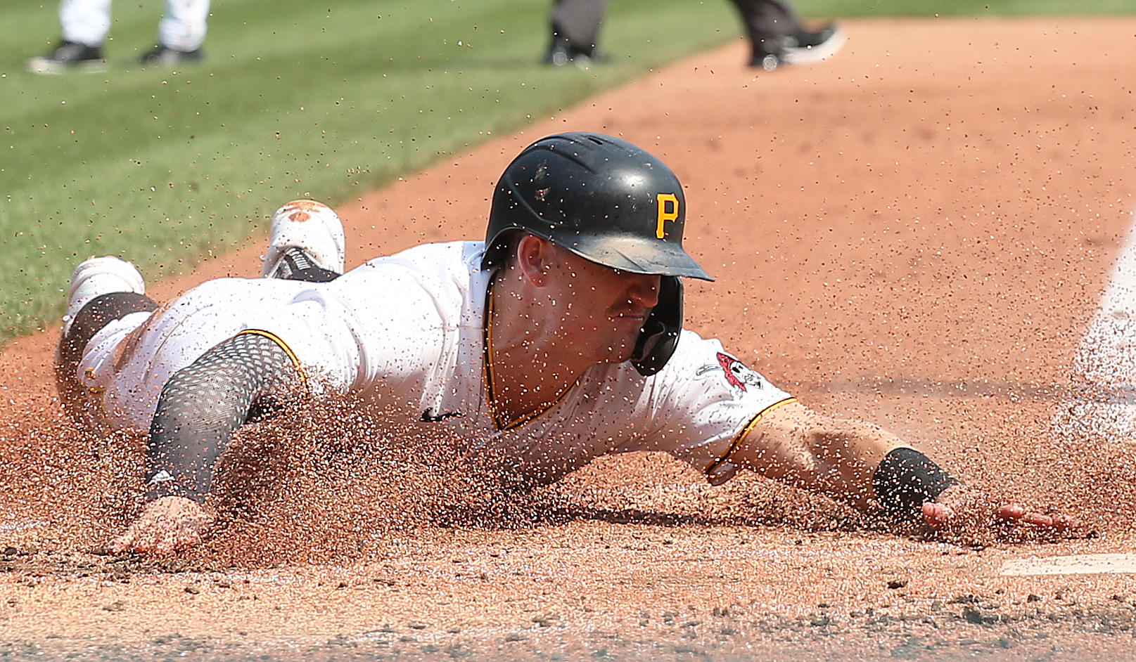 mlb picks Kevin Newman pittsburgh pirates predictions best bet odds