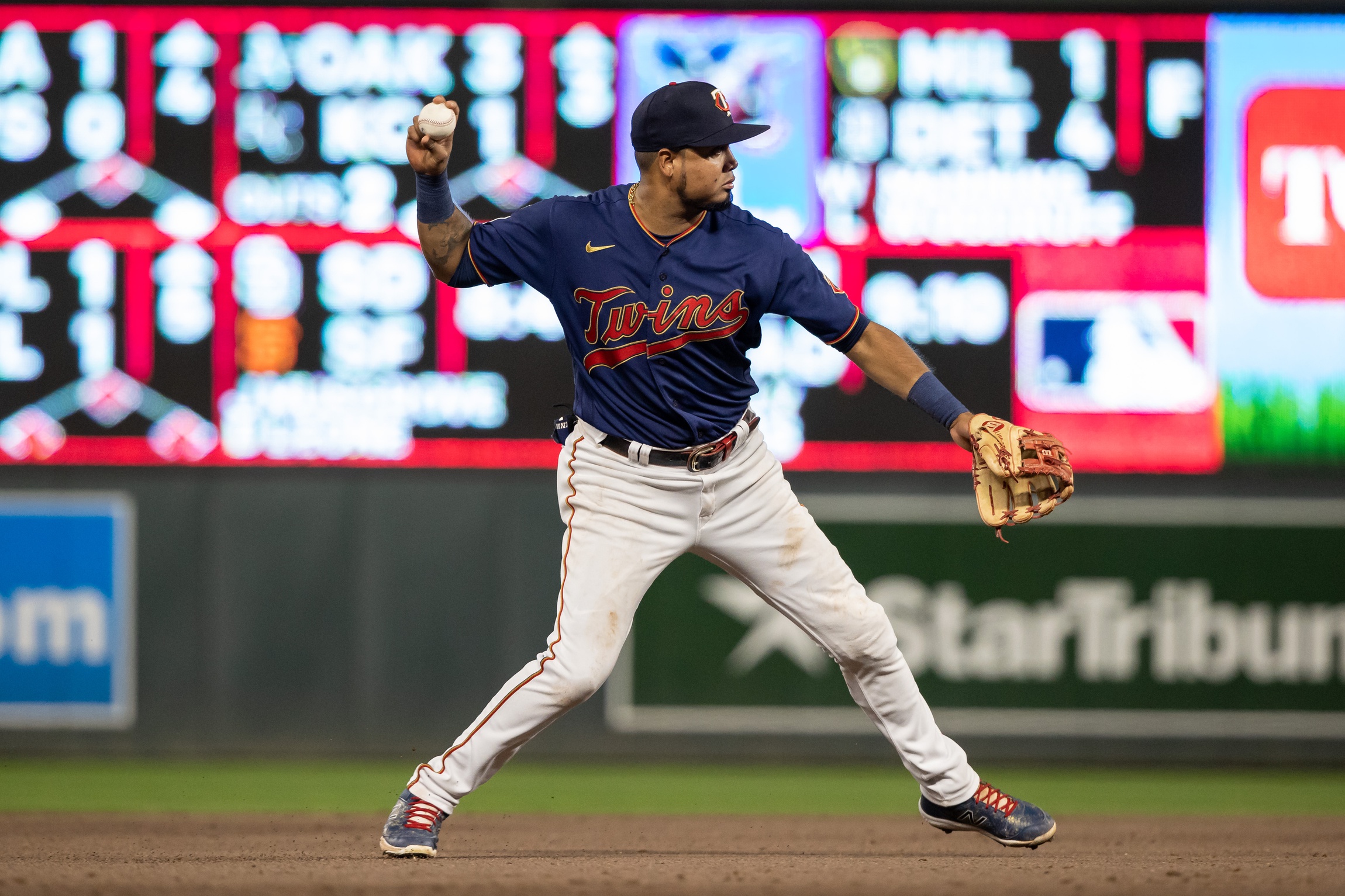 mlb picks Luis Arraez minnesota twins predictions best bet odds