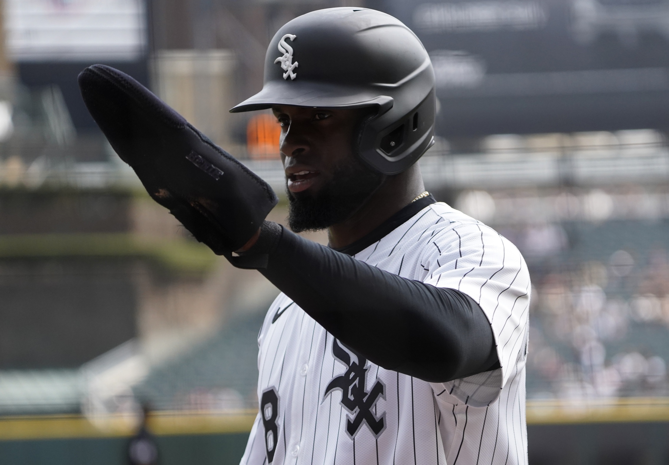 mlb picks Luis Robert Chicago White Sox predictions best bet odds