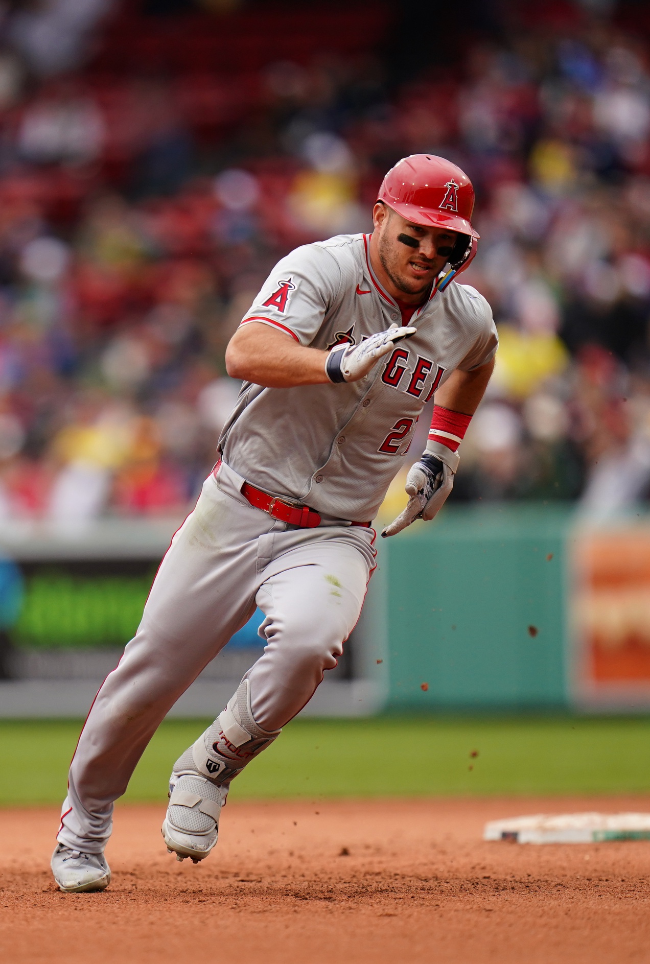 mlb picks Mike Trout Los Angeles Angels predictions best bet odds
