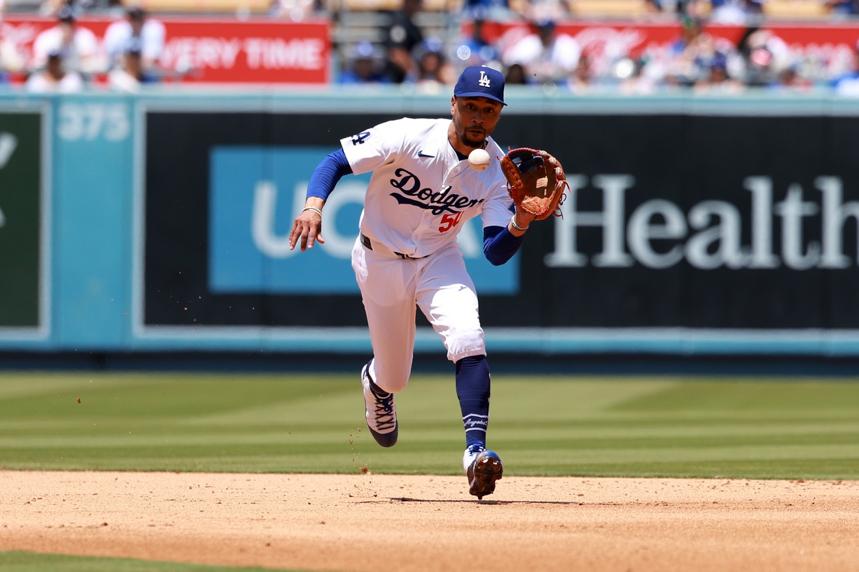 mlb picks Mookie Betts Los Angeles Dodgers predictions best bet odds