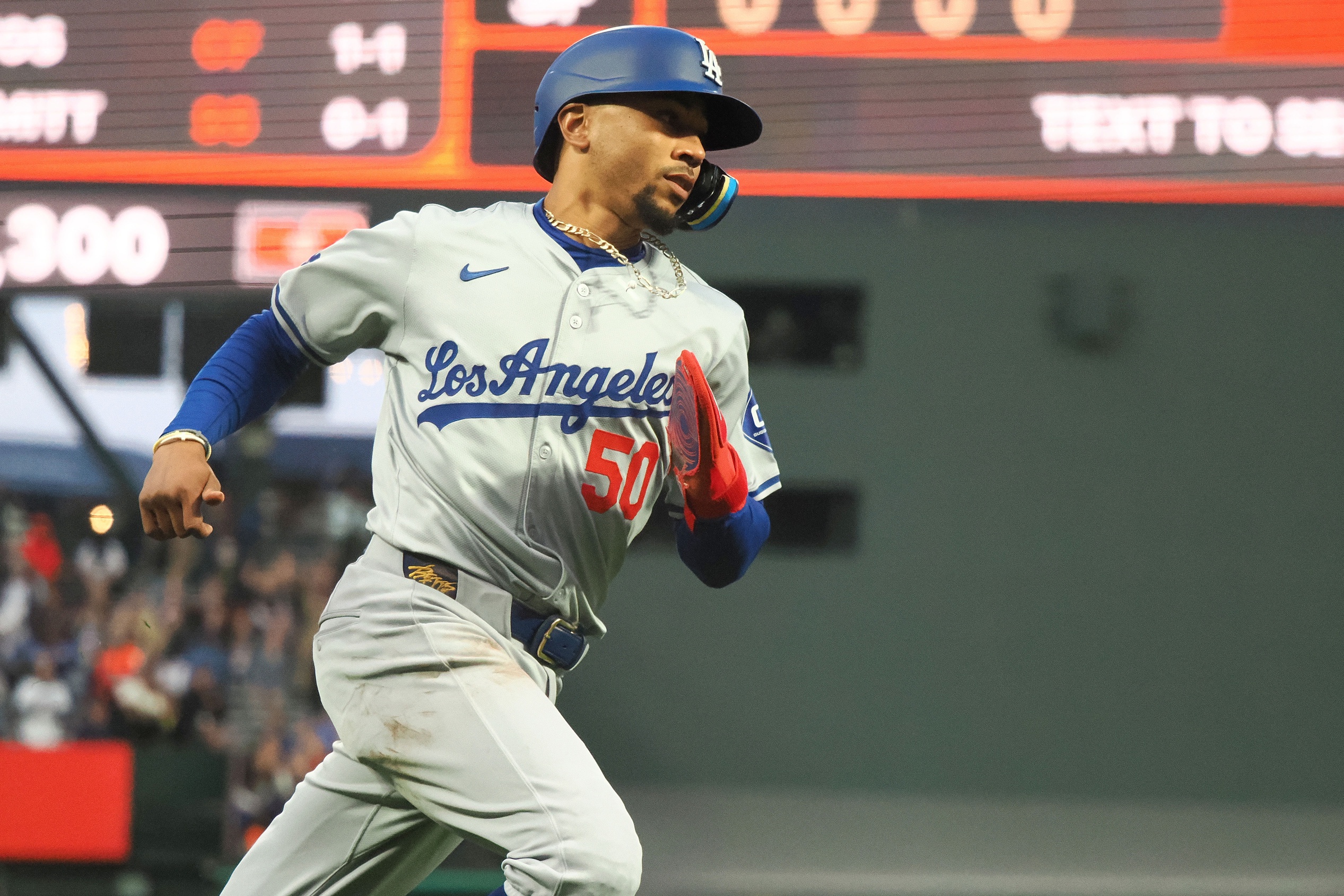 mlb picks Mookie Betts Los Angeles Dodgers predictions best bet odds