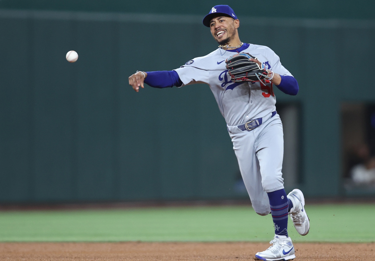 mlb picks Mookie Betts Los Angeles Dodgers predictions best bet odds