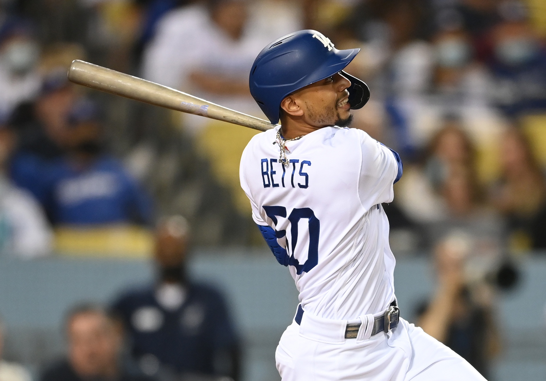 mlb picks Mookie Betts los angeles dodgers predictions best bet odds