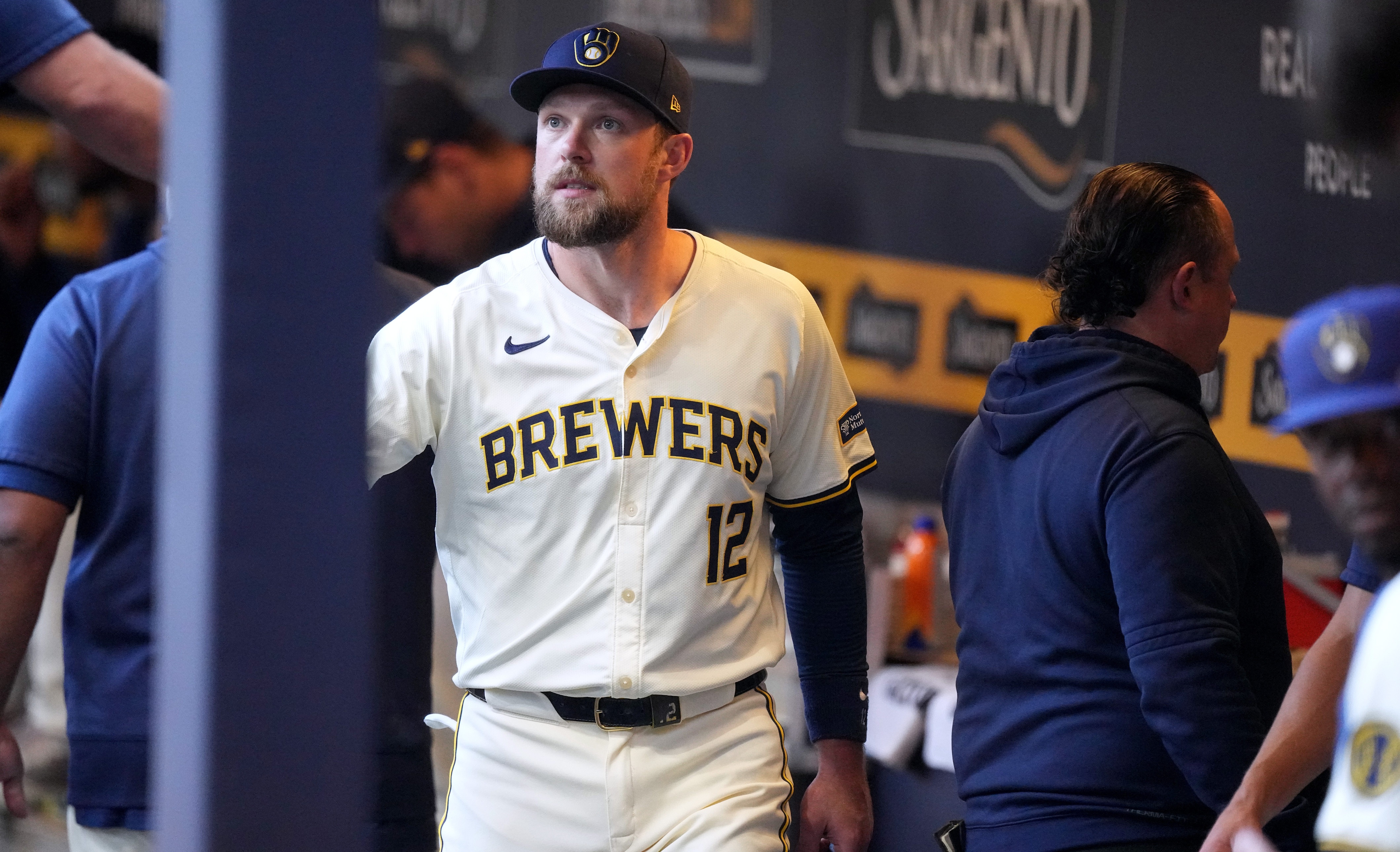 mlb picks Rhys Hoskins Milwaukee Brewers predictions best bet odds