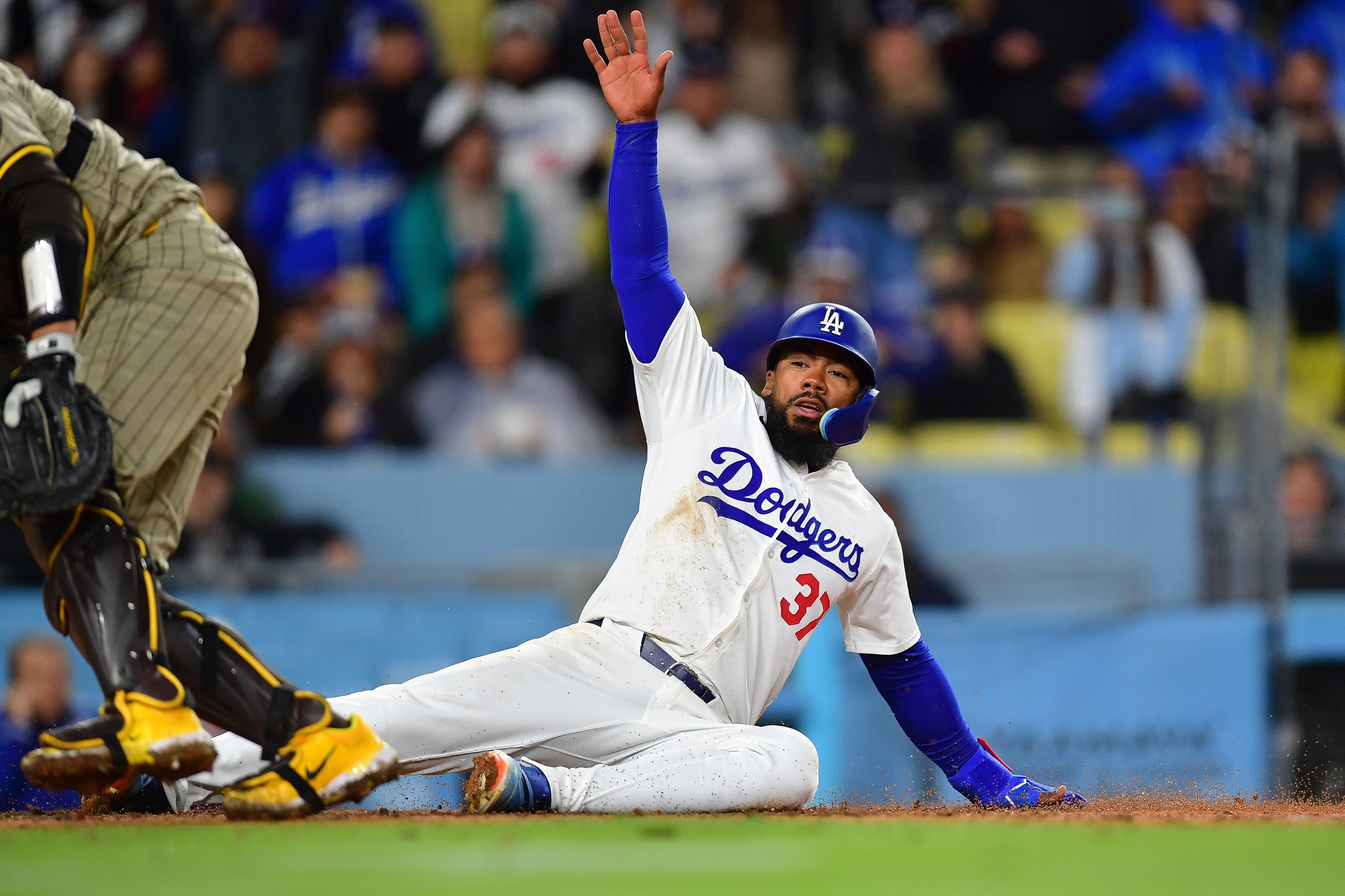 mlb picks Teoscar Hernandez Los Angeles Dodgers predictions best bet odds