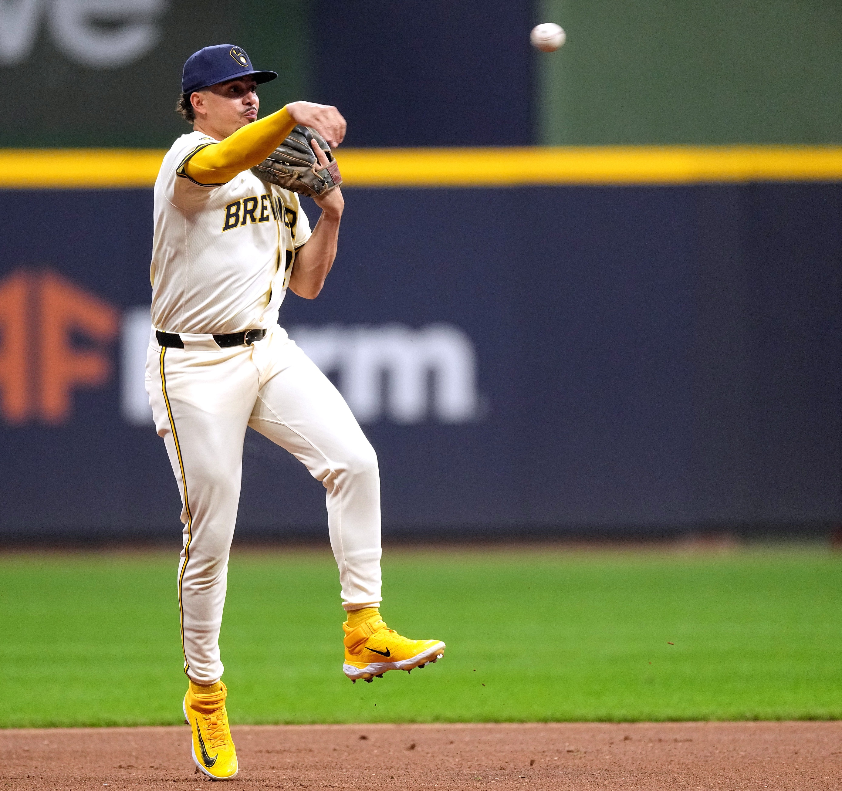 mlb picks Willy Adames Milwaukee Brewers predictions best bet odds