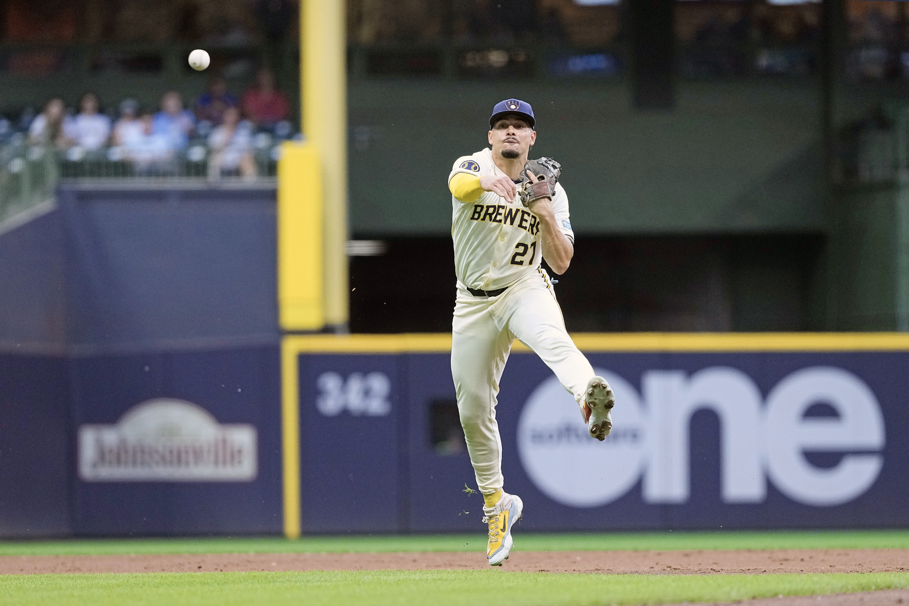 mlb picks Willy Adames Milwaukee Brewers predictions best bet odds