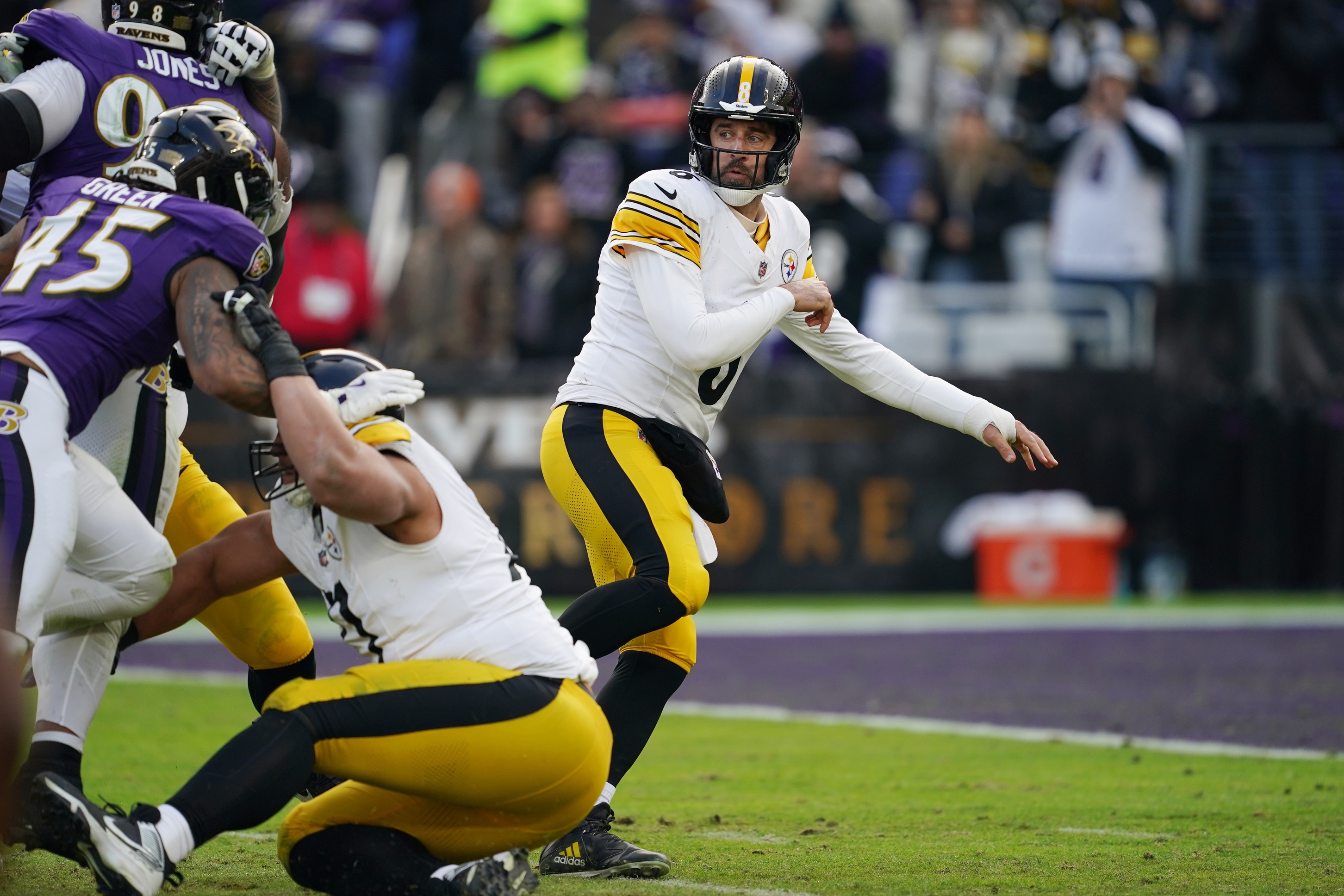 Monday Night Football picks Miami Dolphins vs Pittsburgh Steelers Aaron Rodgers