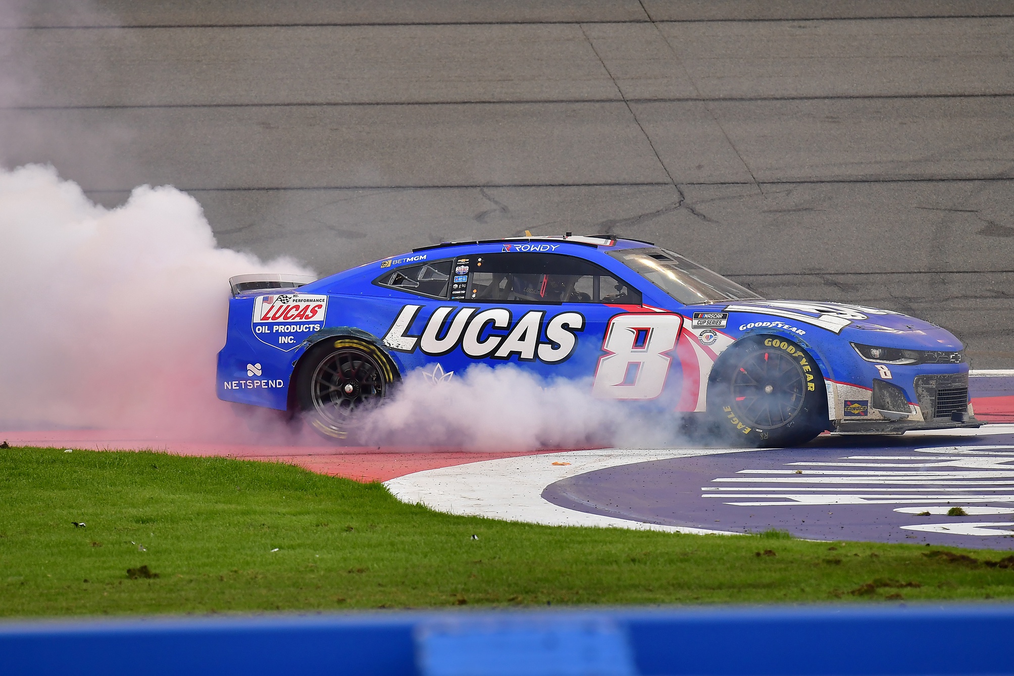 nascar picks Kyle Busch predictions best bet odds