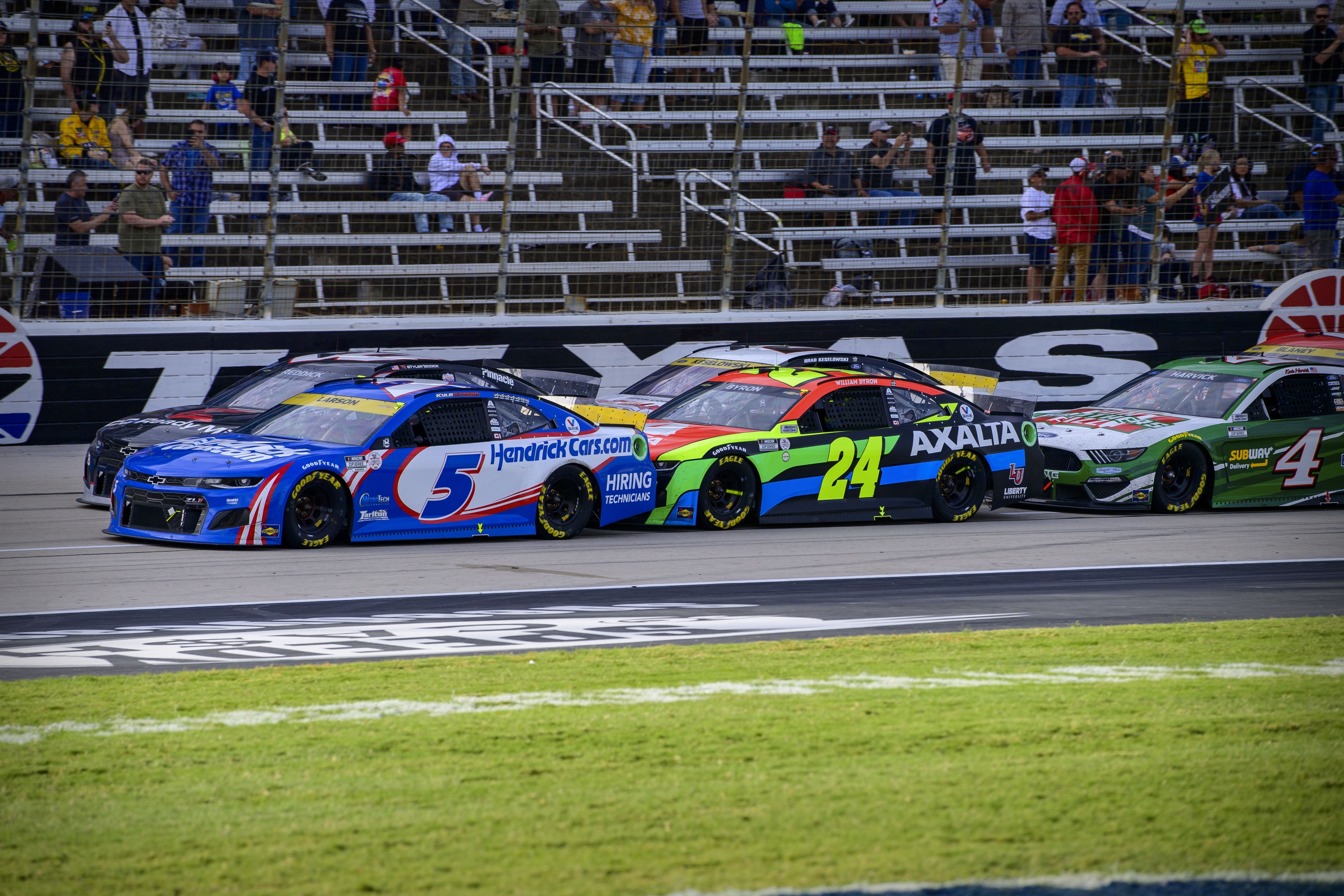 nascar picks Kyle Larson predictions best bet odds