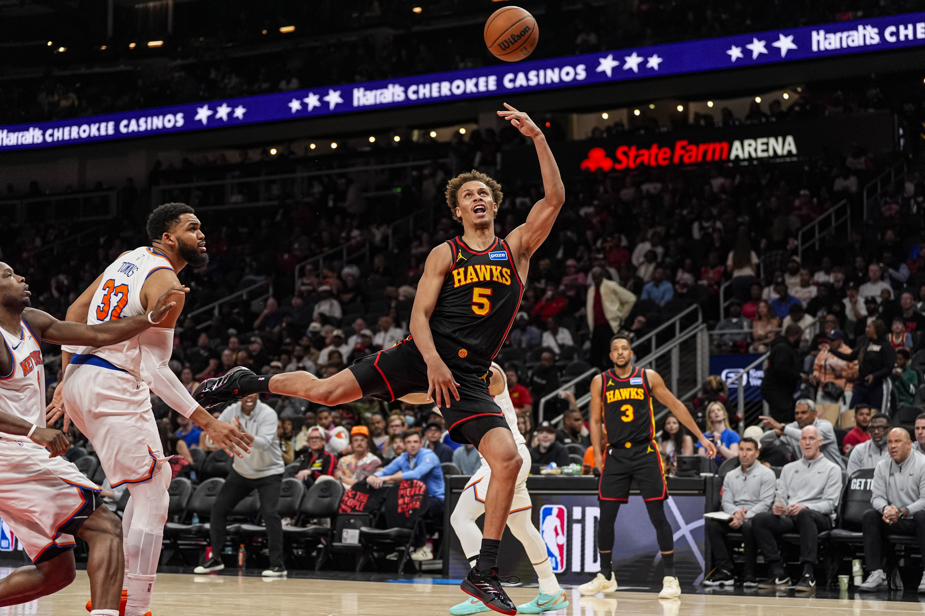 NBA betting Atlanta Hawks season long handicapping vs Cleveland Cavaliers Dyson Daniels