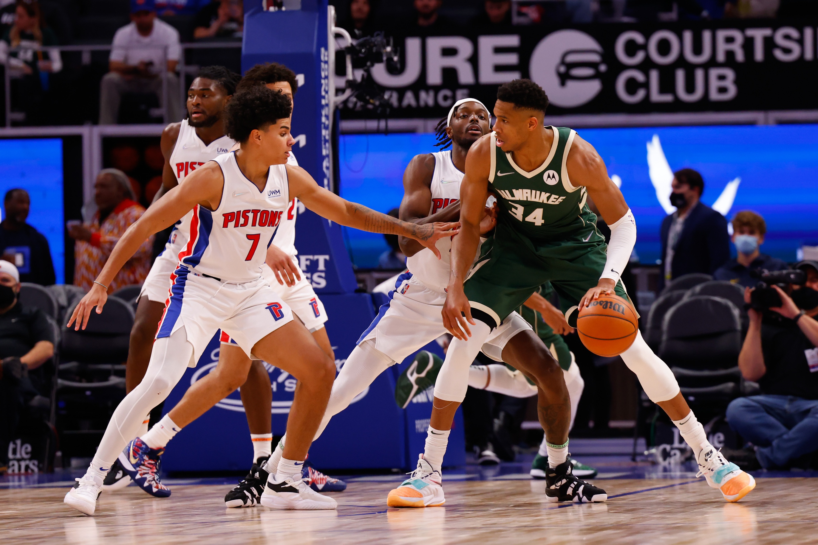 nba picks Giannis Antetokounmpo Milwaukee Bucks predictions best bet odds