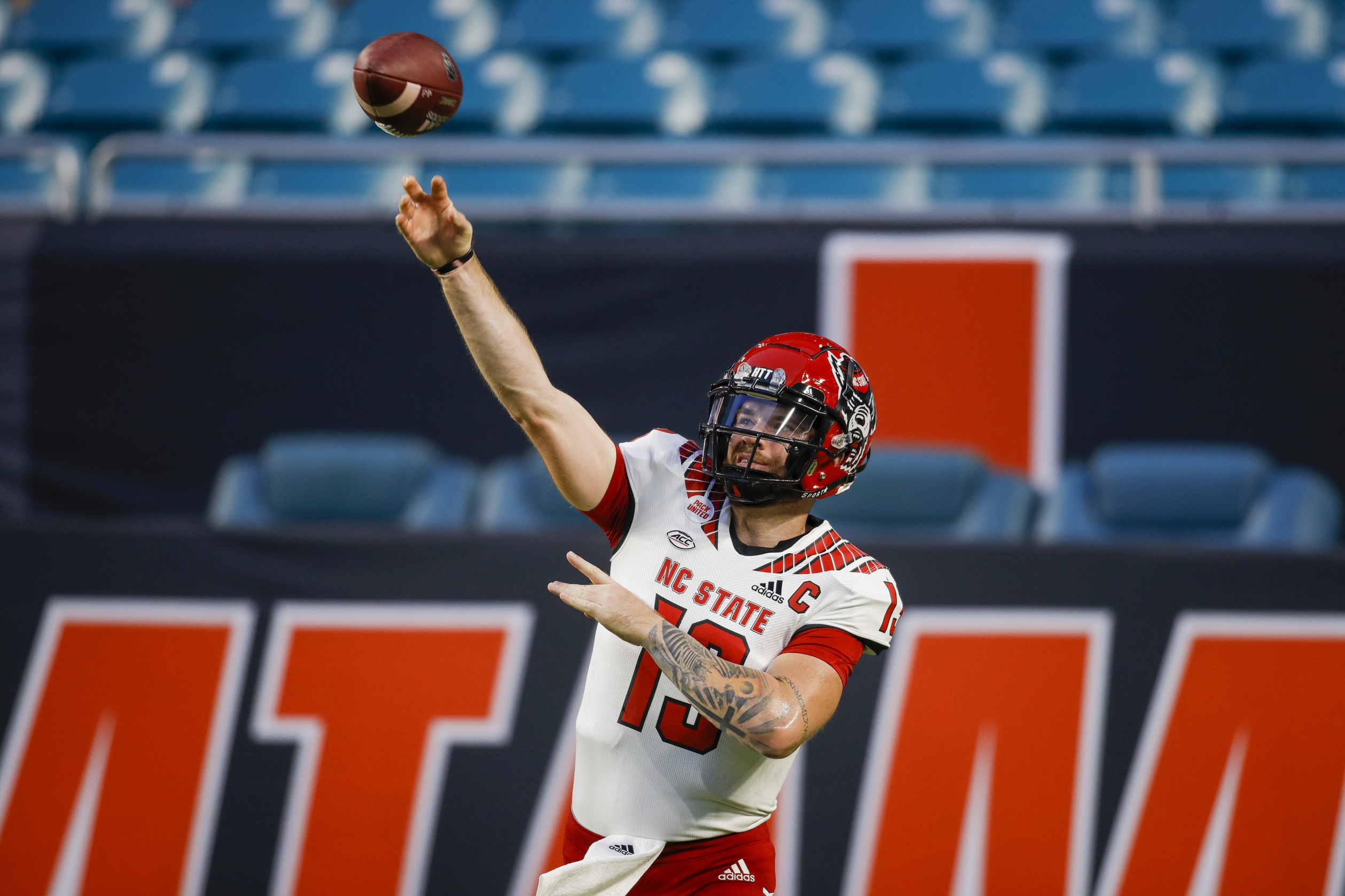 NC State Wolfpack football predictions Devin Leary