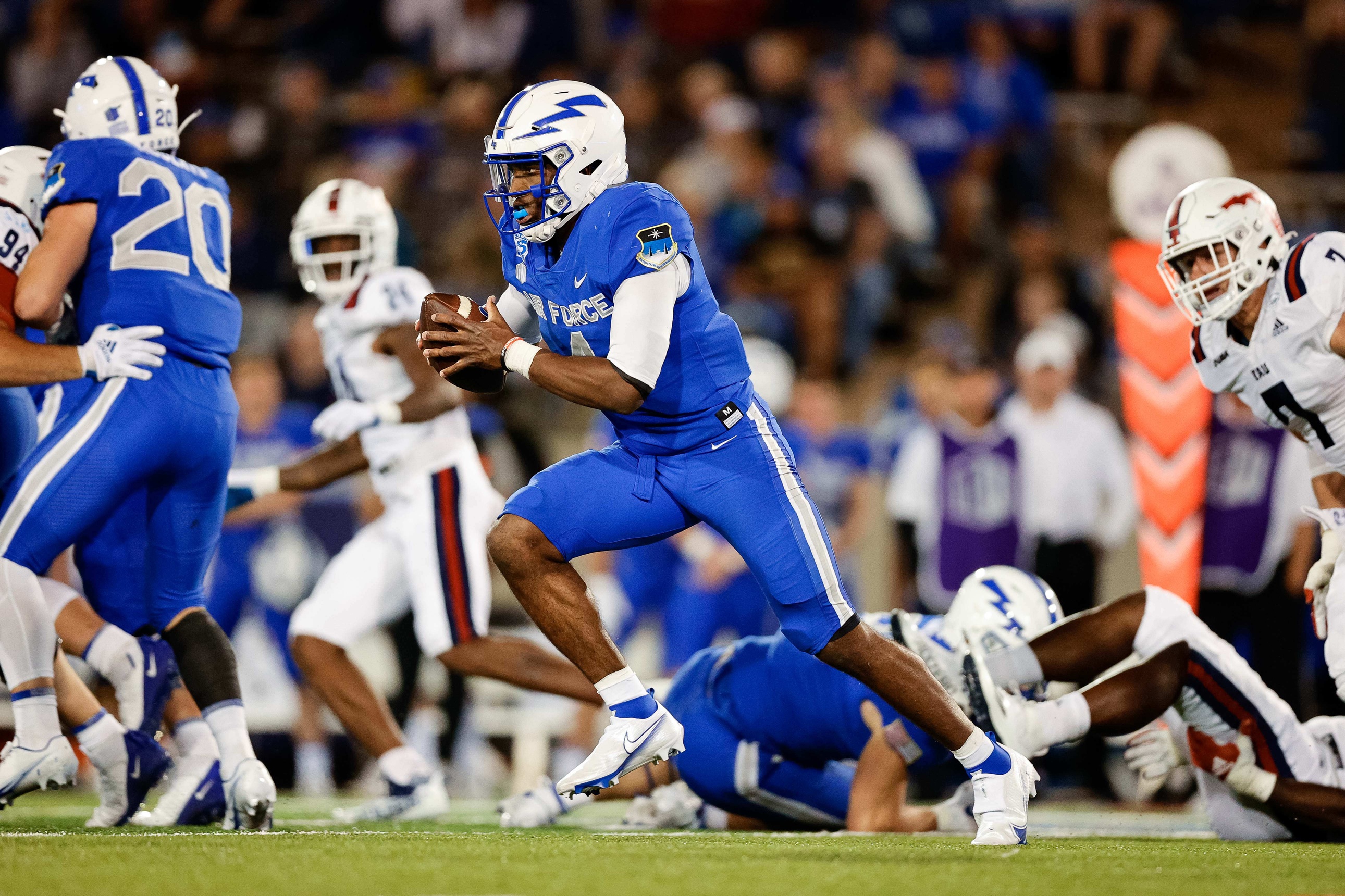 NCAA football predictions Week 5 opening line report and picks Haaziq Daniels Air Force Falcons