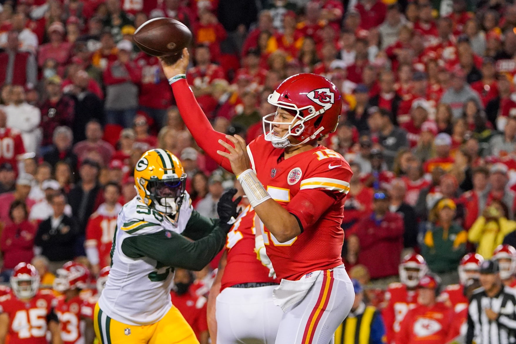 NFL confidence pool picks Week 10 Patrick Mahomes Kansas City Chiefs