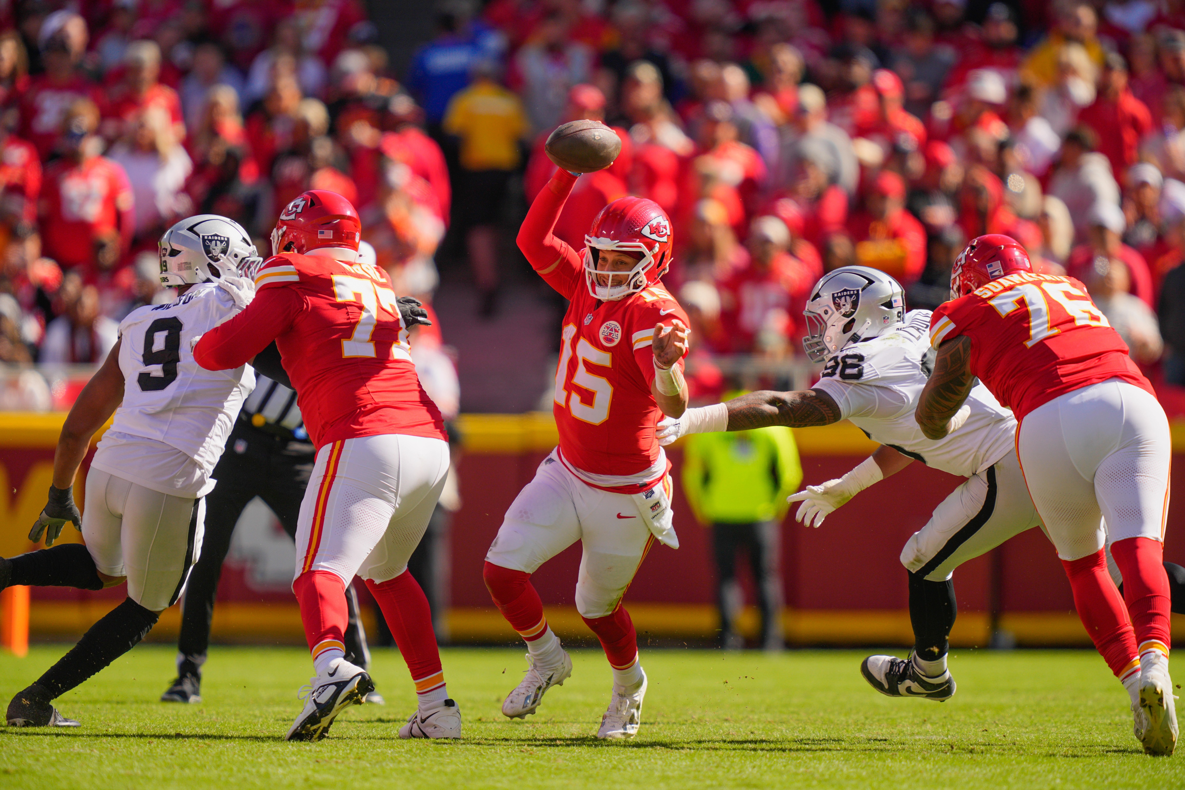 NFL confidence pool picks Week 8 Patrick Mahomes Kansas City Chiefs
