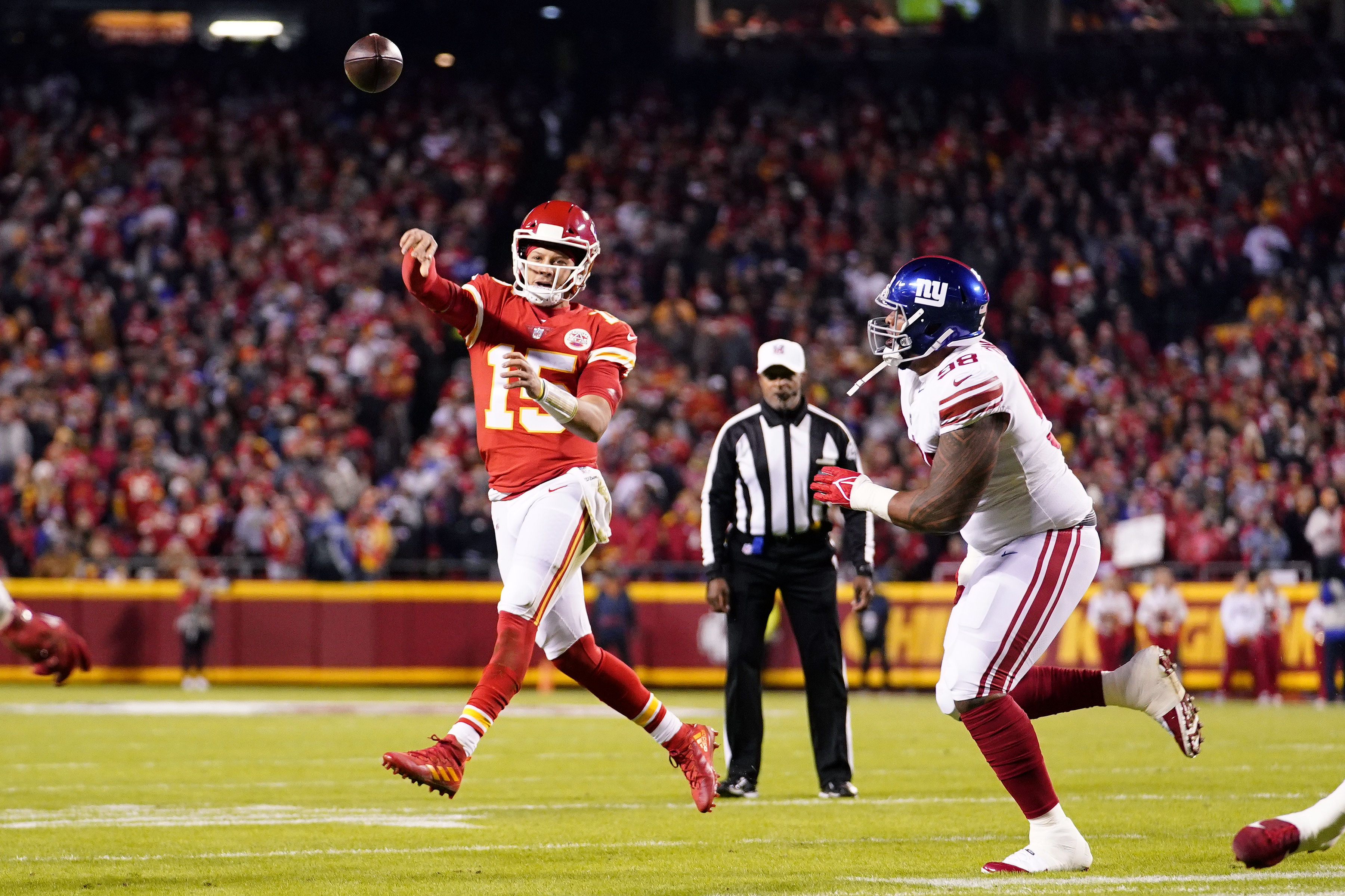 NFL confidence pool picks Week 9 Patrick Mahomes Kansas City Chiefs