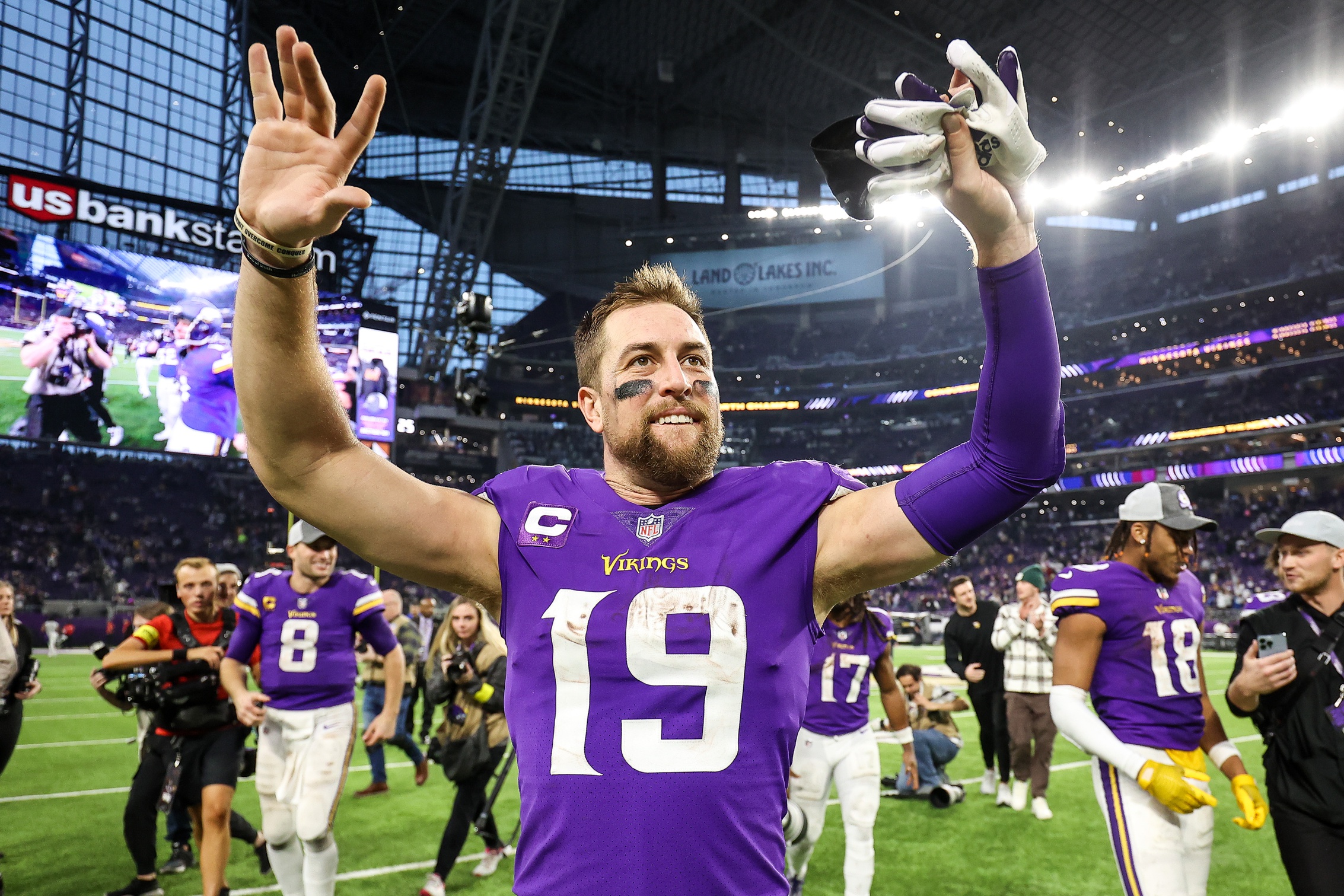 nfl picks Adam Thielen minnesota vikings predictions best bet odds