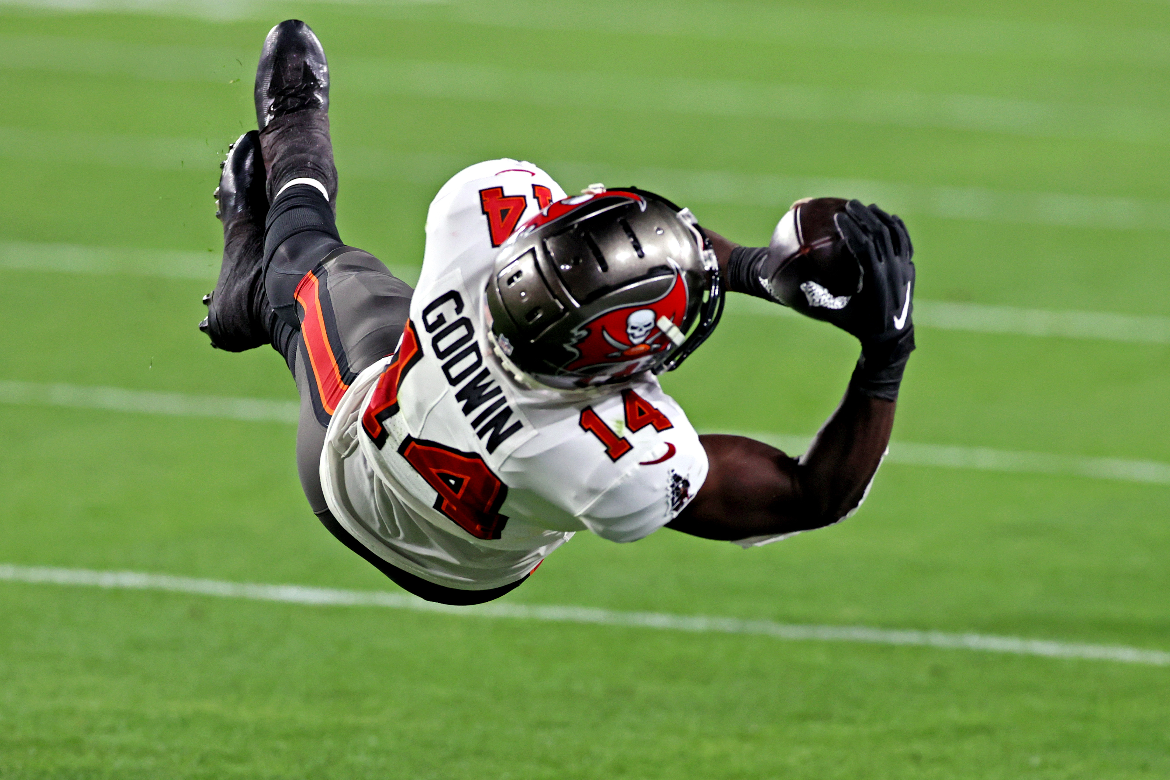 NFL picks Chris Godwin Tampa Bay Buccaneers odds to win the Super Bowl