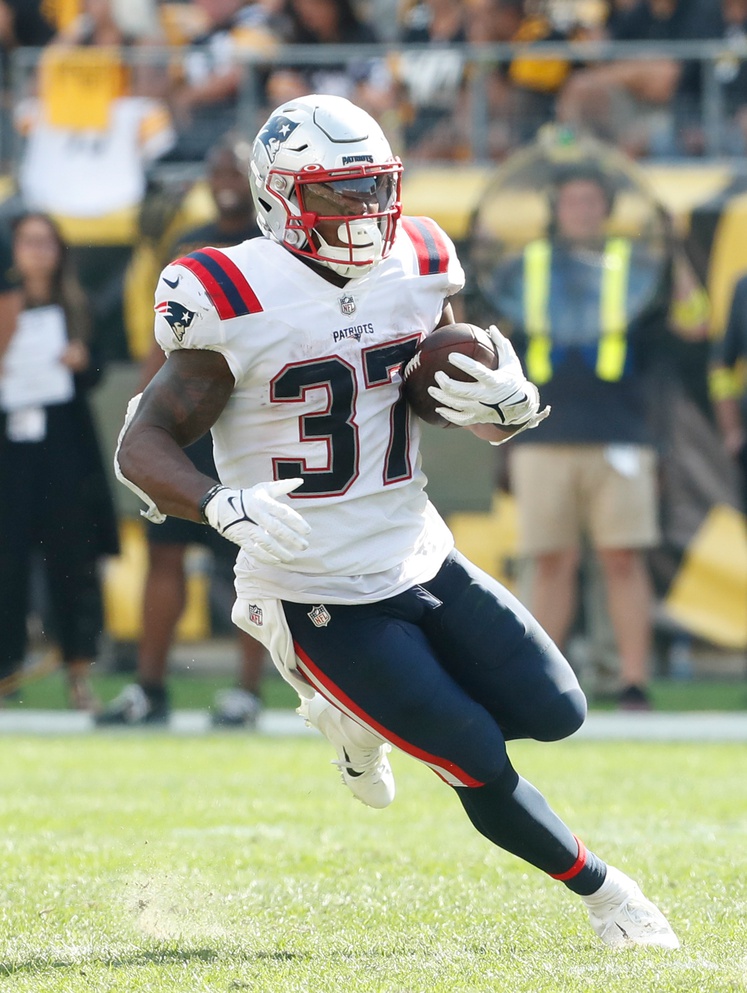 nfl picks Damien Harris new england patriots predictions best bet odds