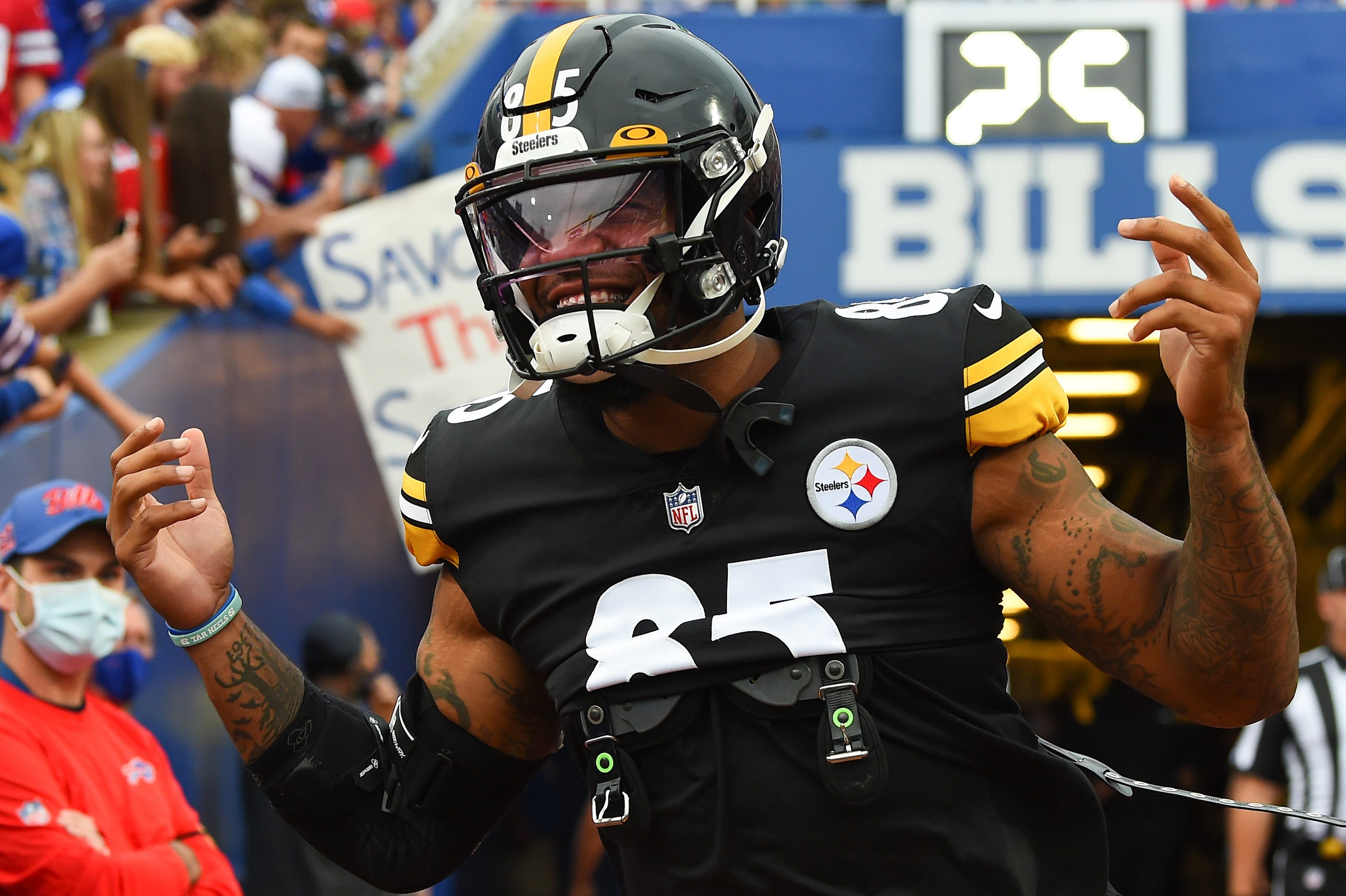 nfl picks Eric Ebron pittsburgh steelers predictions best bet odds