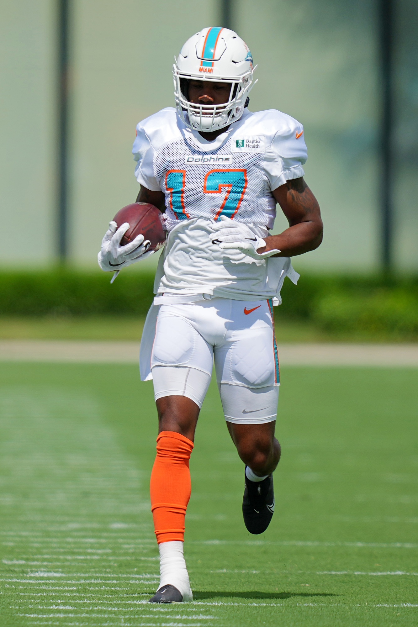 nfl picks Jaylen Waddle Miami Dolphins predictions best bet odds