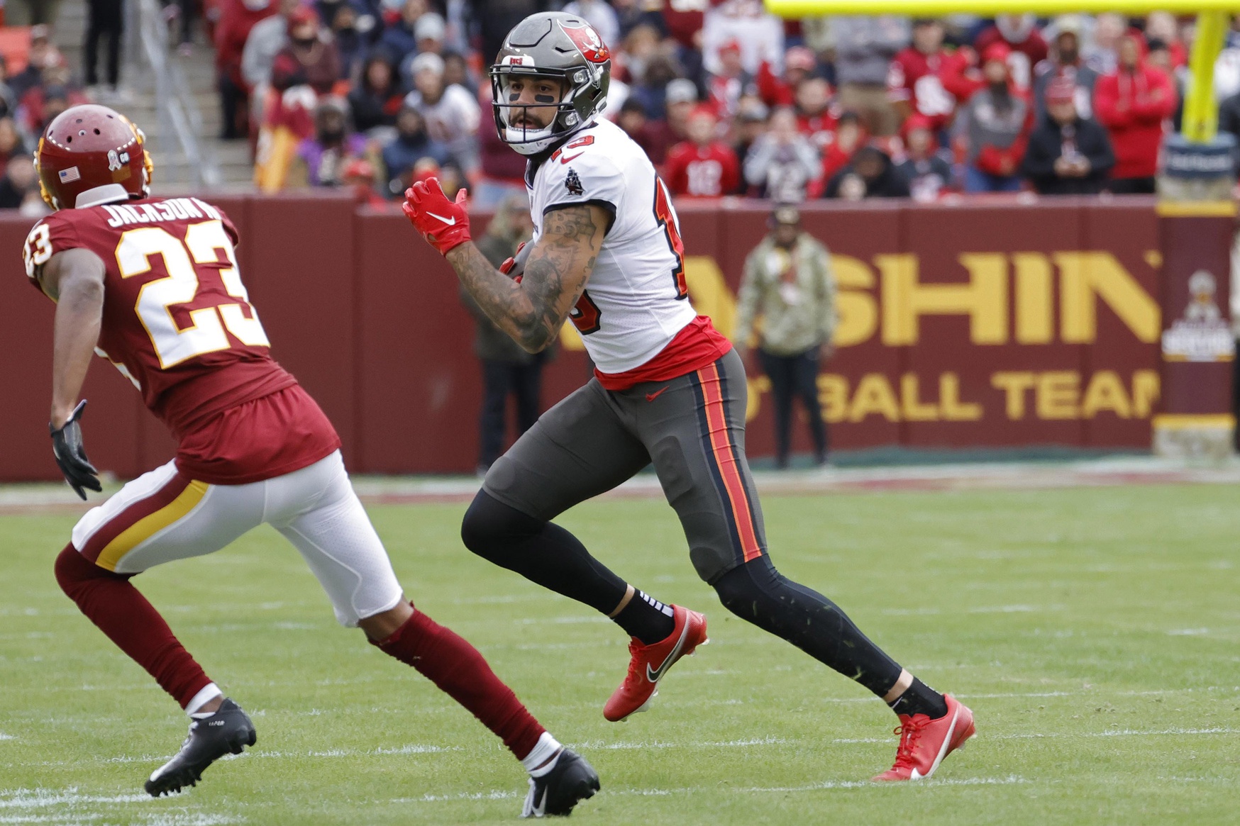 nfl picks Mike Evans tampa bay buccaneers predictions best bet odds
