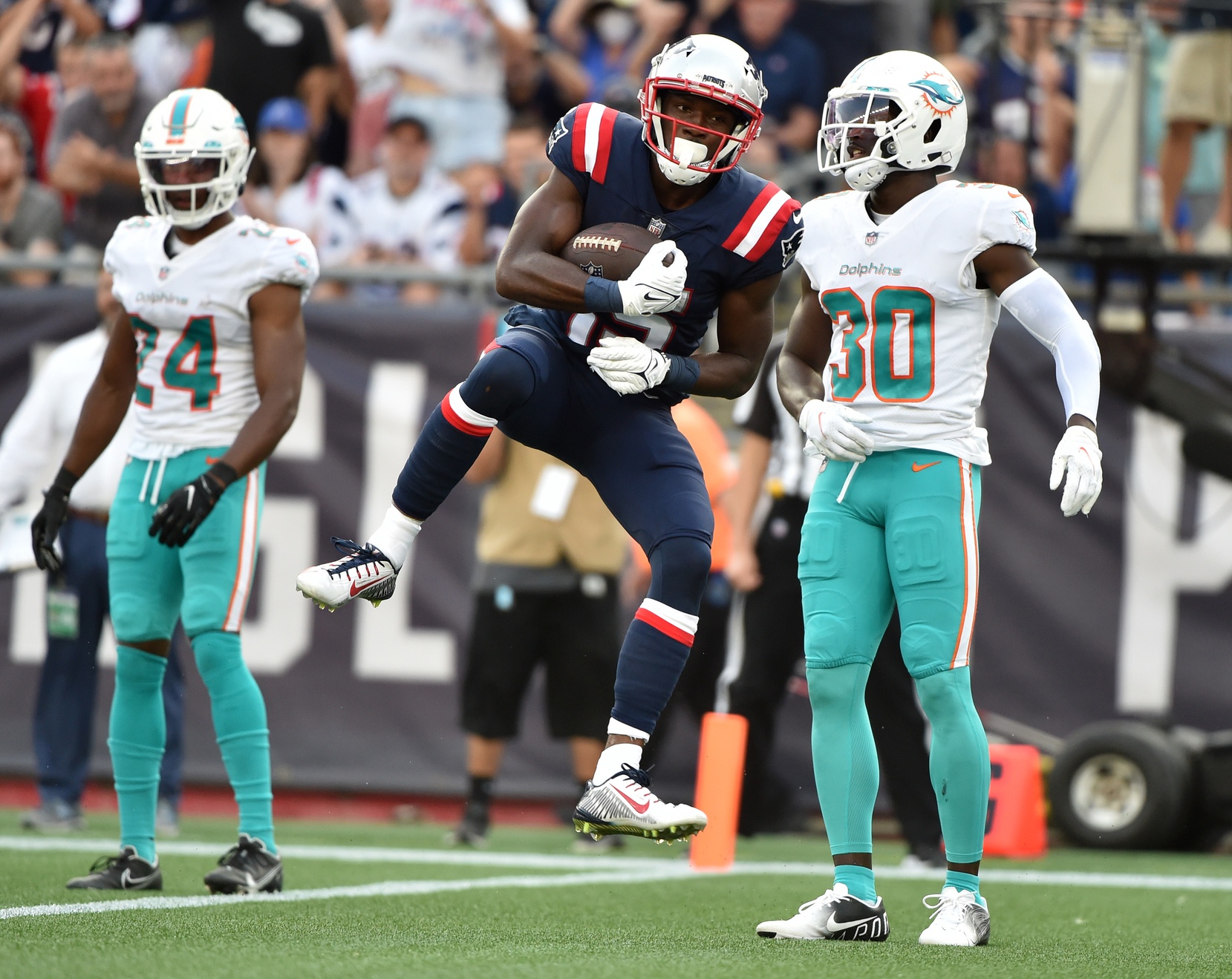 nfl picks Nelson Agholor new england patriots predictions best bet odds