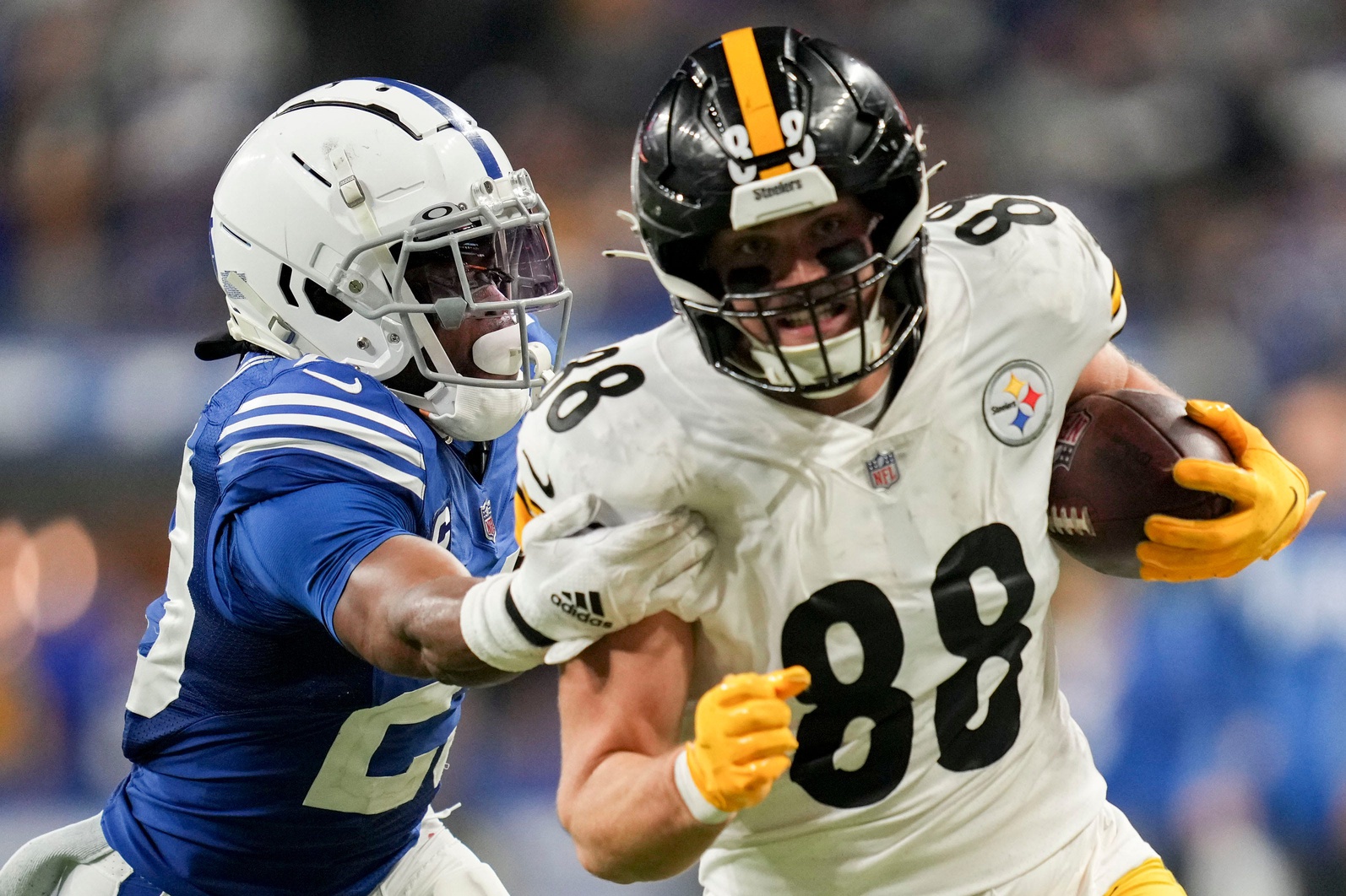 nfl picks Pat Freiermuth pittsburgh steelers predictions best bet odds