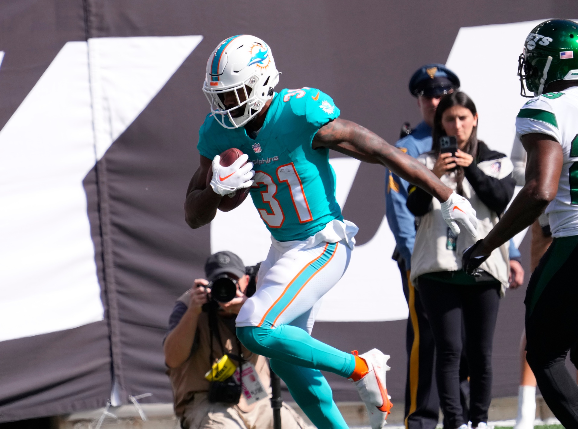 nfl picks Raheem Mostert miami dolphins predictions best bet odds