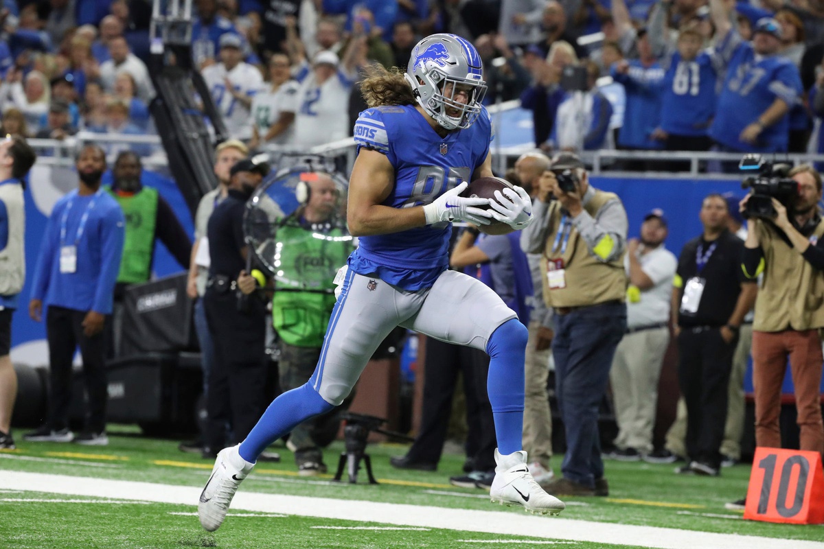 nfl picks T.J. Hockenson detroit lions predictions best bet odds