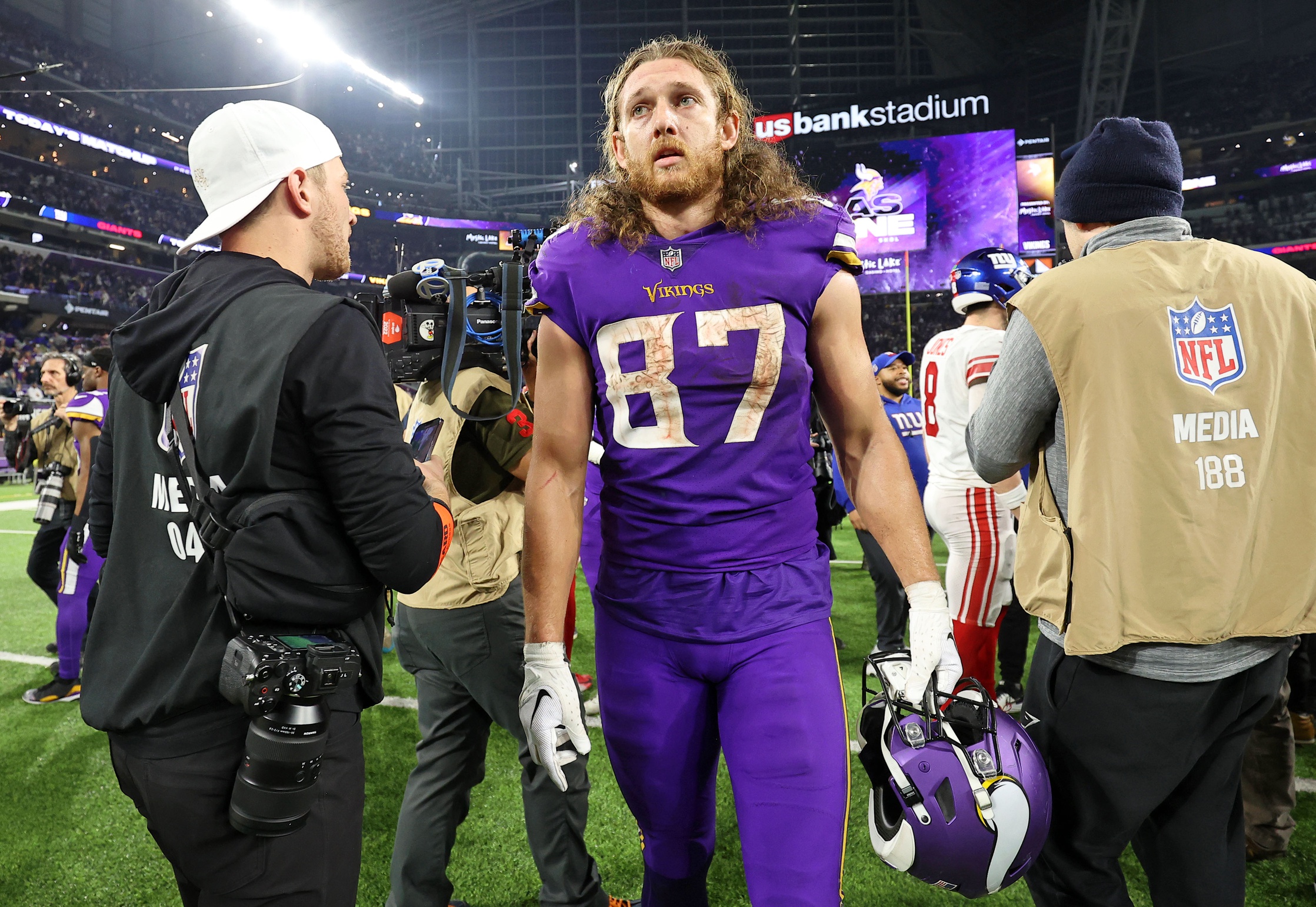 nfl picks T.J. Hockenson Minnesota Vikings predictions best bet odds