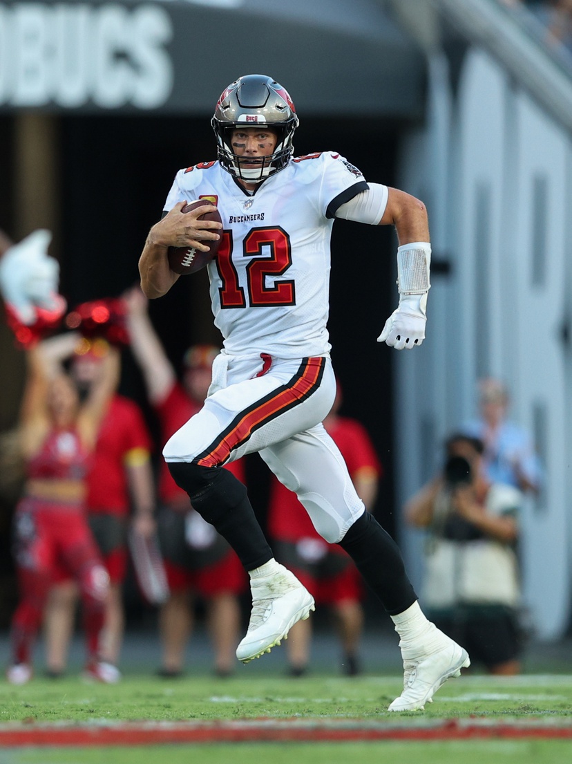 nfl picks Tom Brady tampa bay buccaneers predictions best bet odds