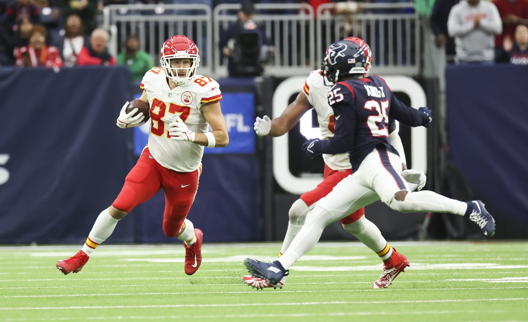 nfl picks Travis Kelce kansas city chiefs predictions best bet odds