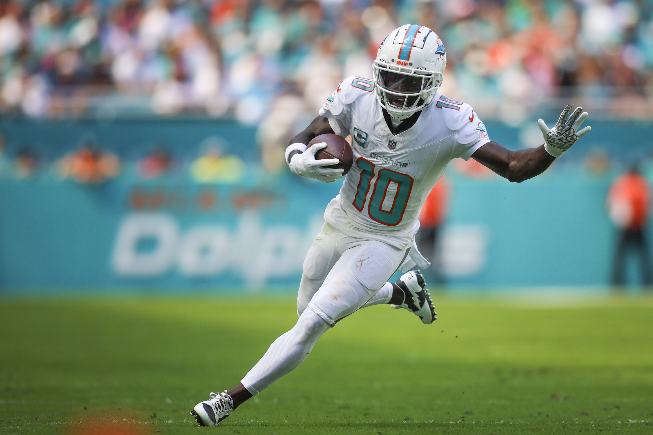 nfl picks Tyreek Hill Miami Dolphins predictions best bet odds