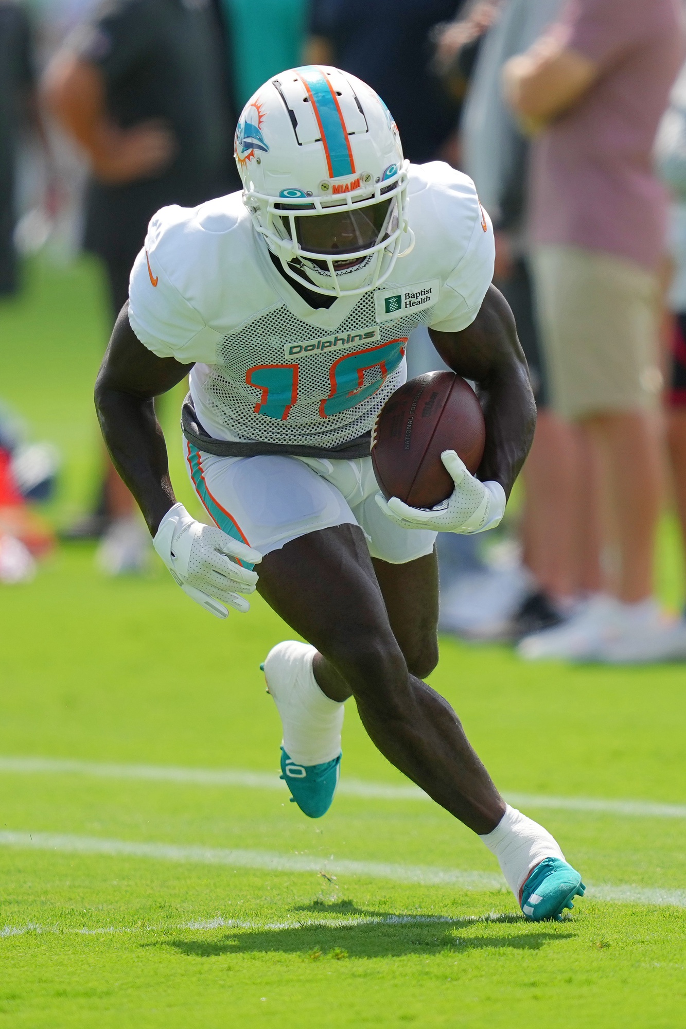 nfl picks Tyreek Hill Miami Dolphins predictions best bet odds