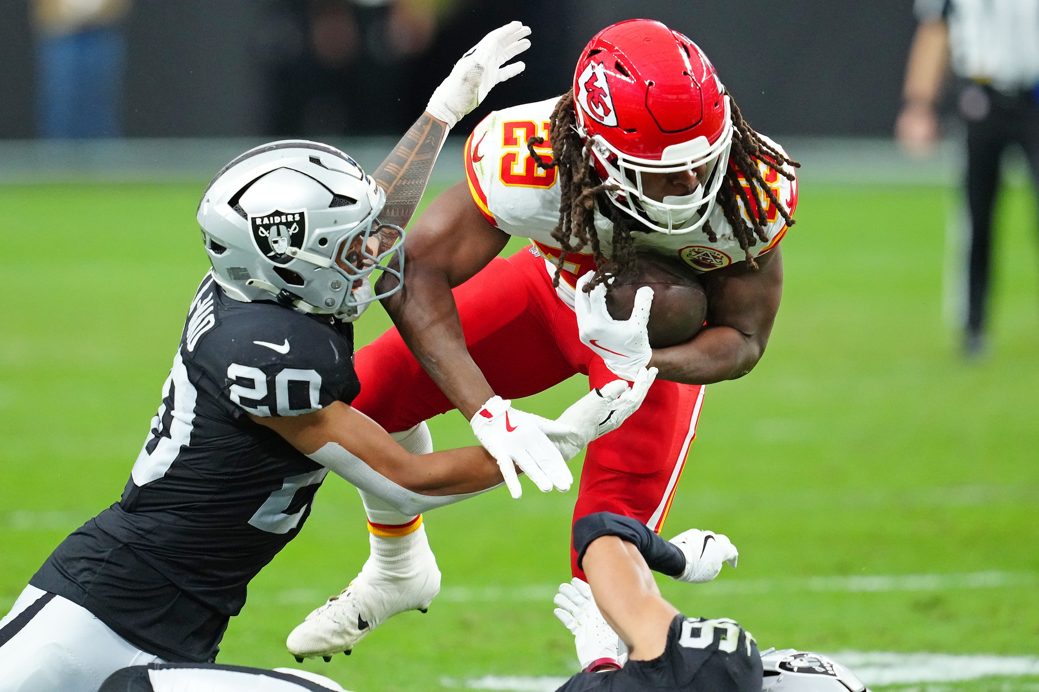 NFL rookies with best debut games league history Kareem Hunt Chiefs