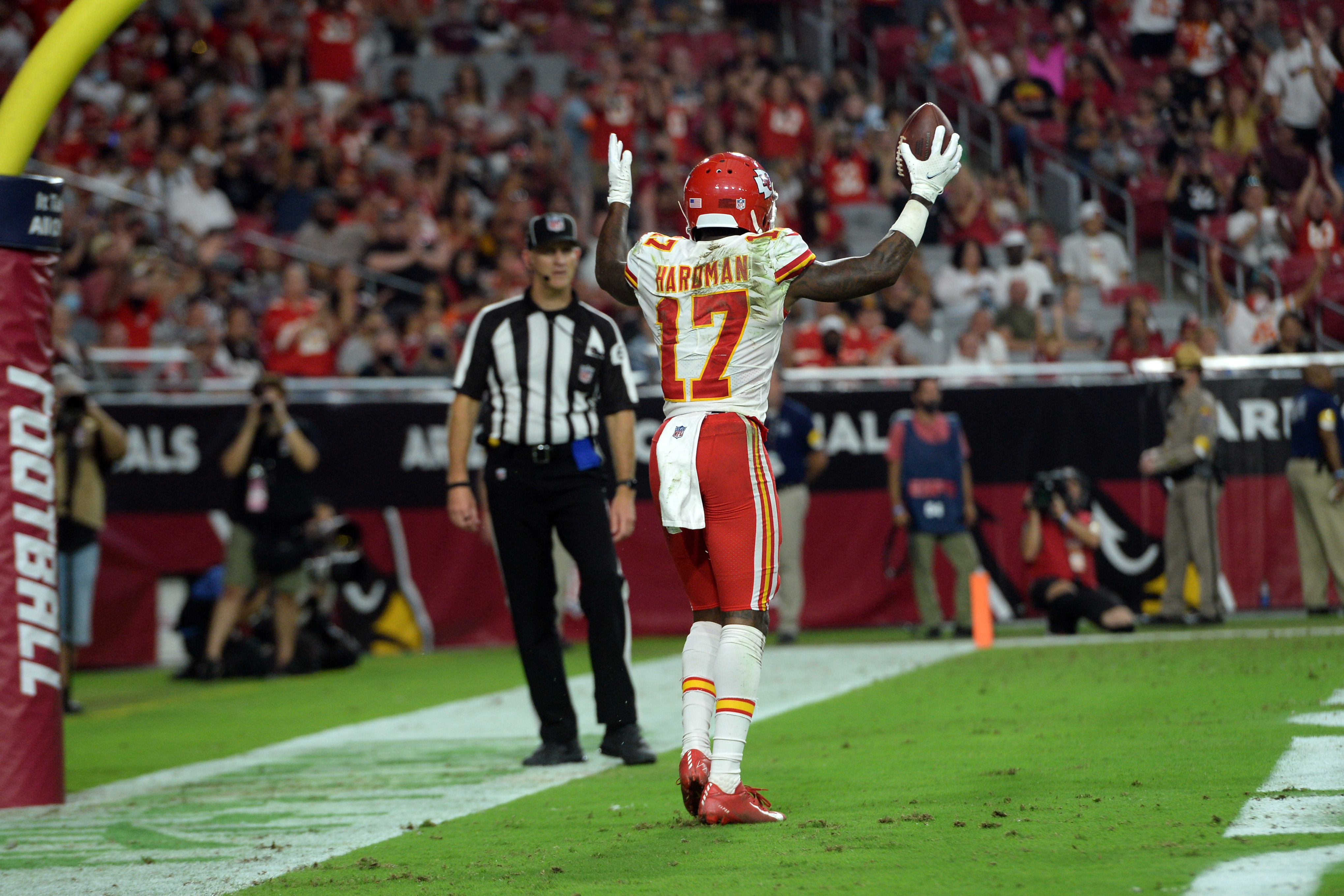 NFL survivor pool picks Mecole Hardman Kansas City Chiefs