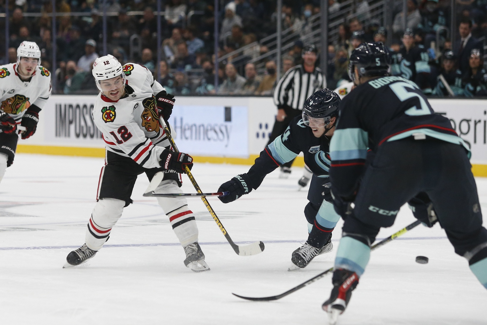 nhl picks Alex DeBrincat Chicago Blackhawks predictions best bet odds