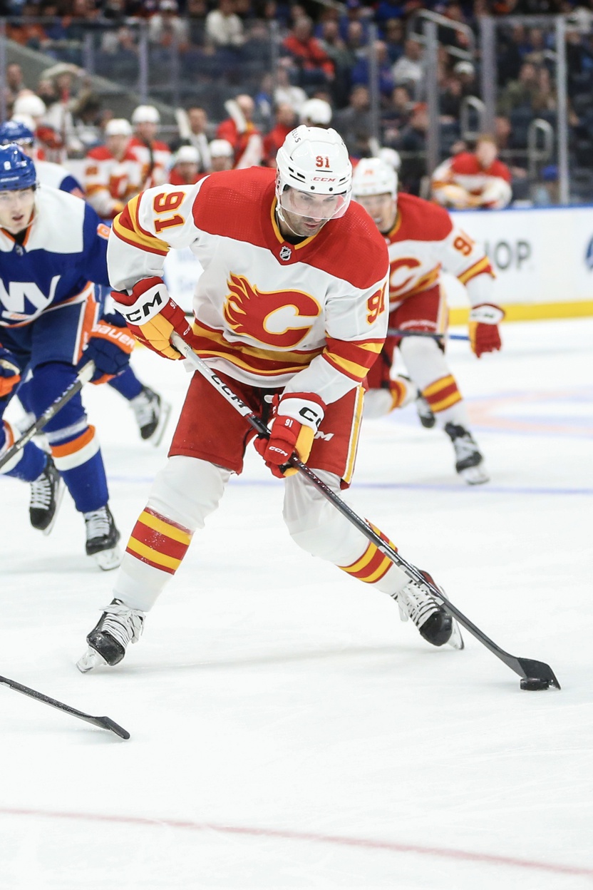 nhl picks Nazem Kadri Calgary Flames nhl picks predictions best bet odds