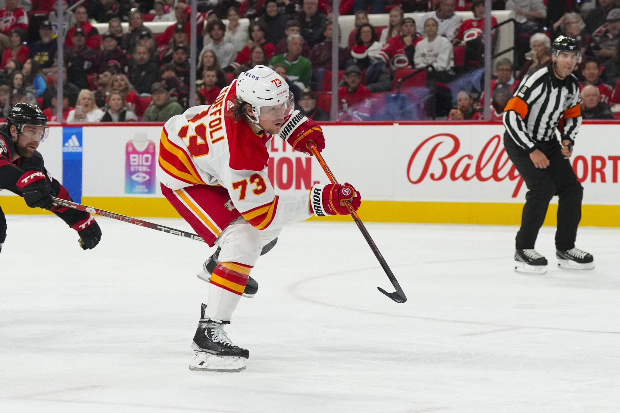 nhl picks Tyler Toffoli Calgary Flames predictions best bet odds