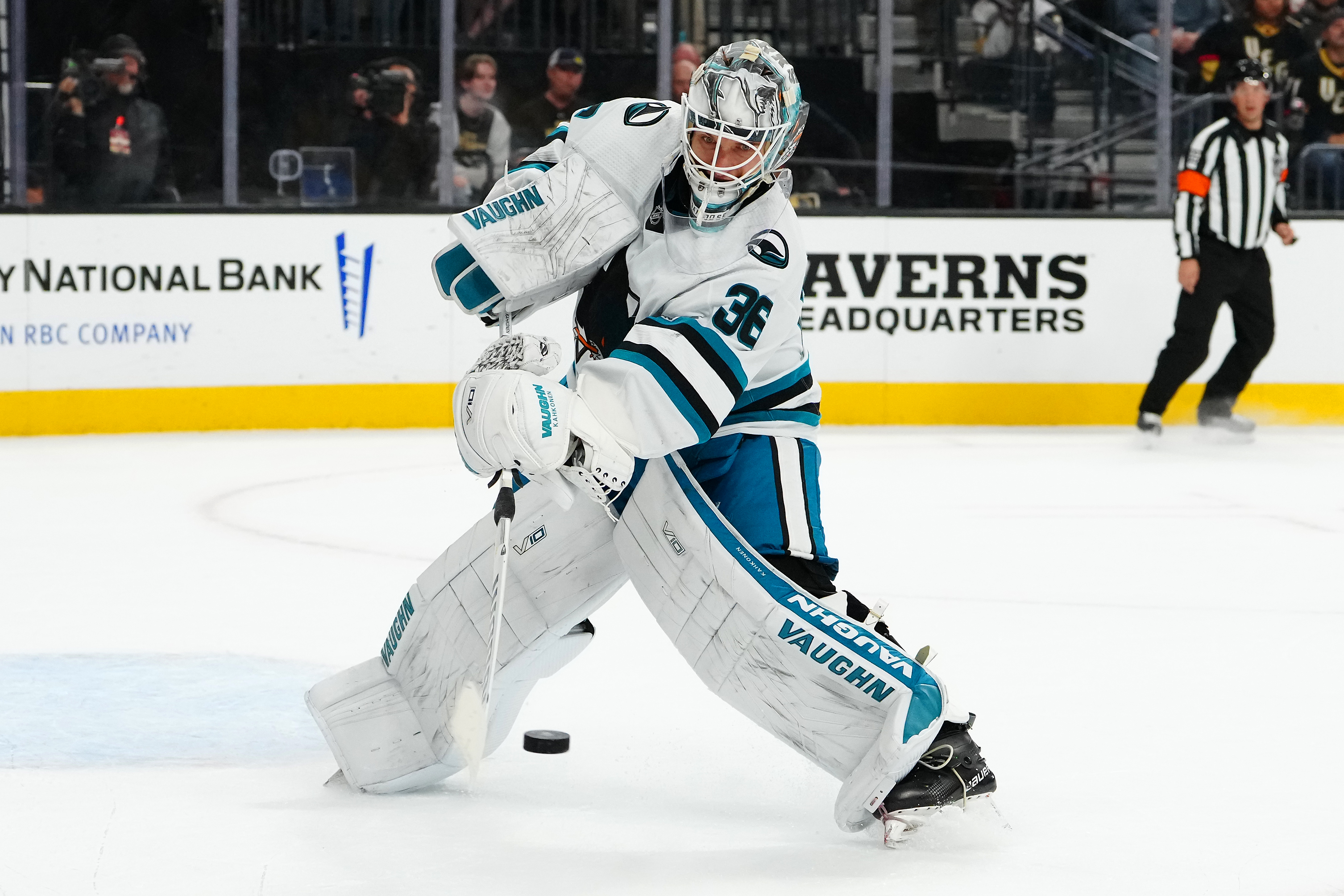 NHL totals betting advice hot cold over under Kaapo Kahkonen San Jose Sharks