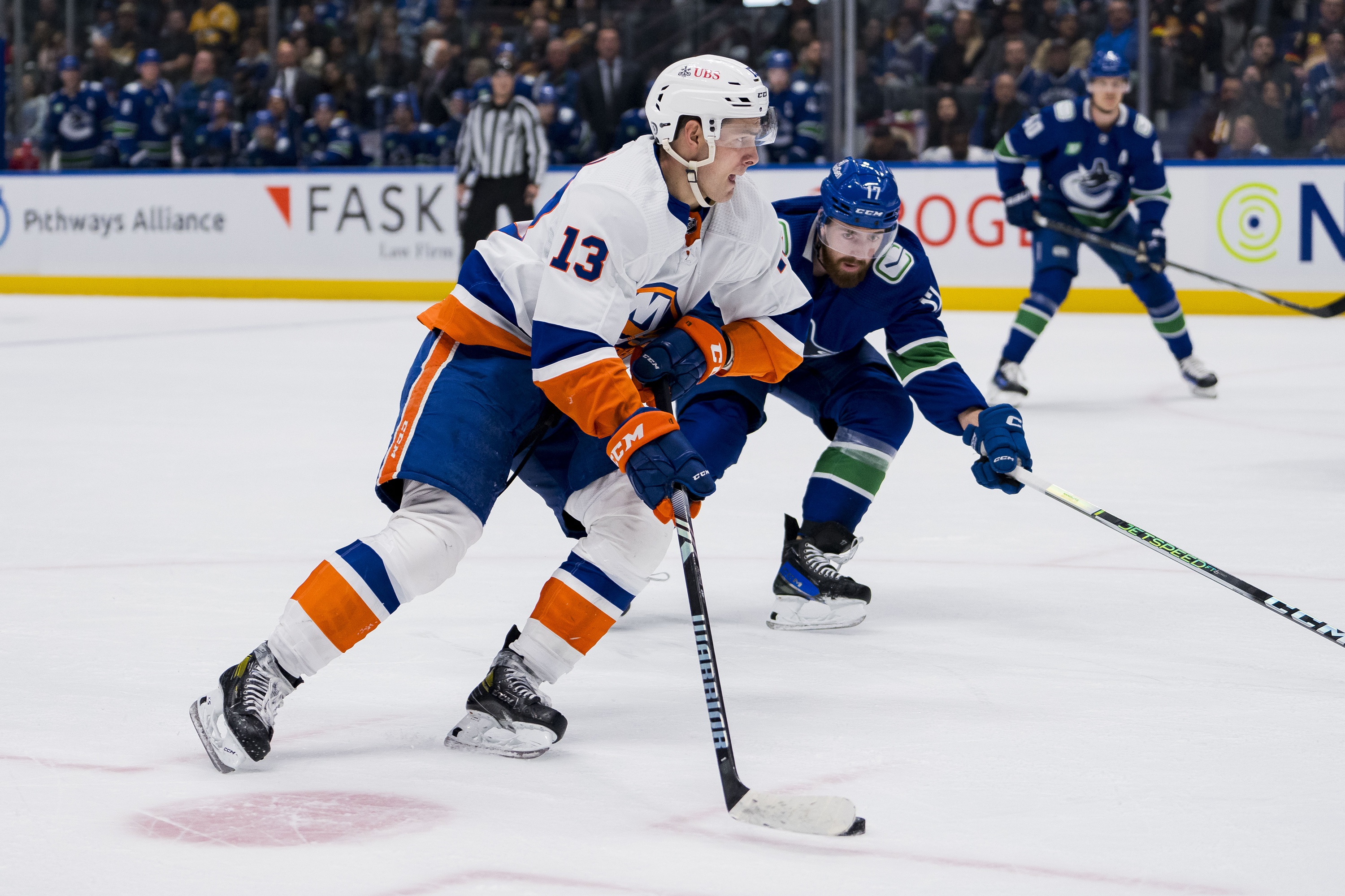 NHL totals betting advice hot and cold over and under teams Mathew Barzal New York Islanders