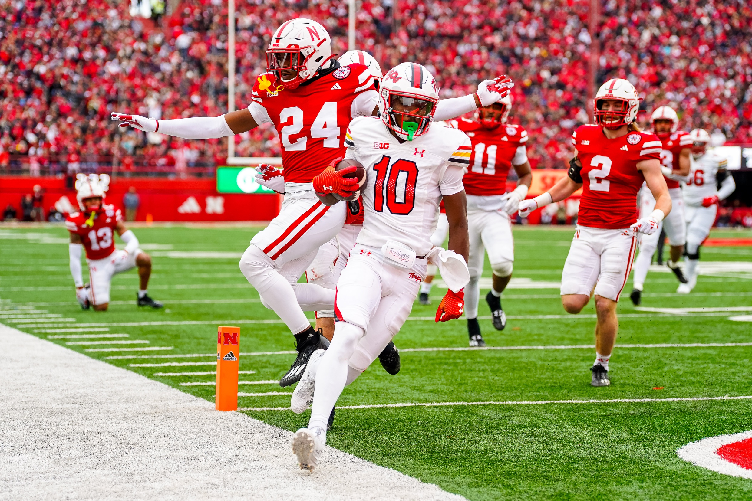 Public action football betting report Tai Felton Maryland Terrapins