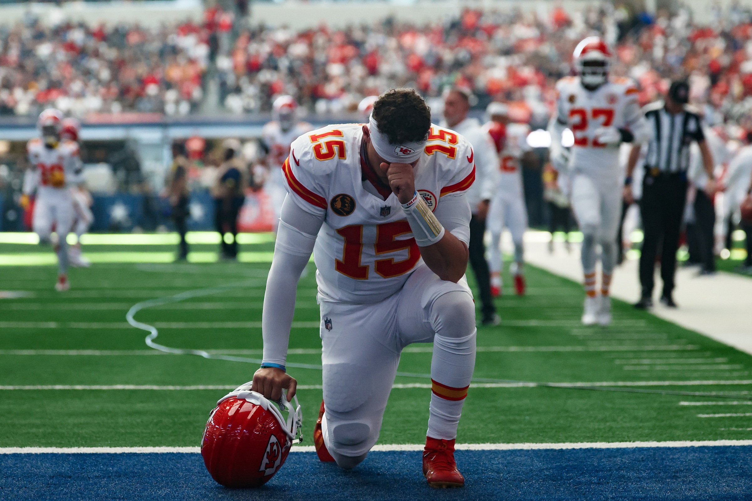 Sunday Night Football picks Houston Texans vs Kansas City Chiefs Patrick Mahomes