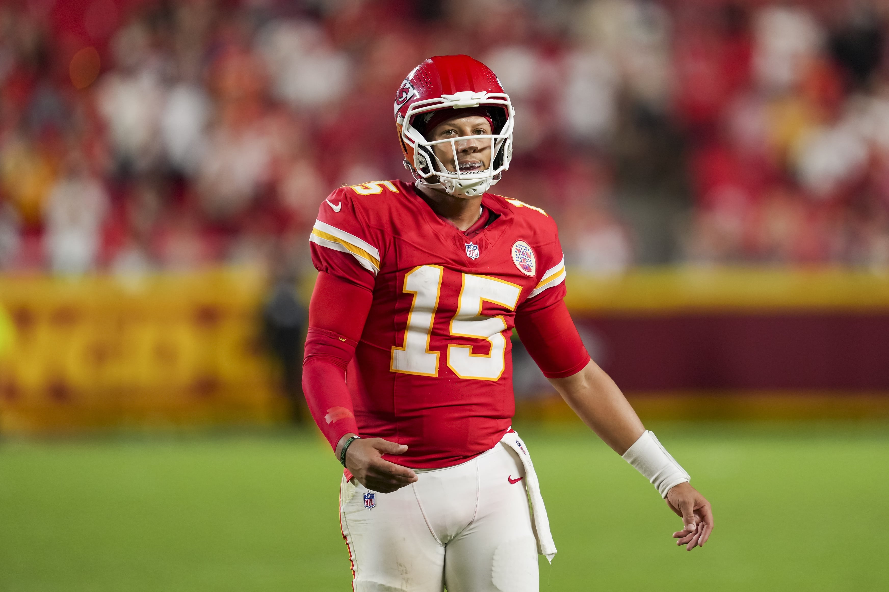 Sunday Night Football picks Indianapolis Colts vs Kansas City Chiefs Patrick Mahomes