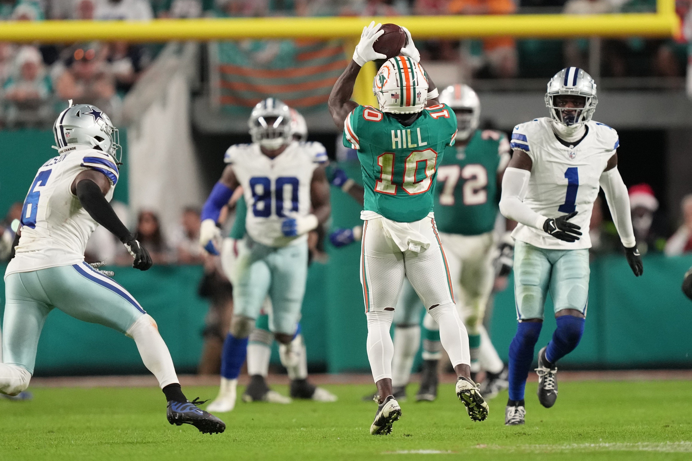 Sunday Night Football predictions Buffalo Bills vs Miami Dolphins Tyreek Hill