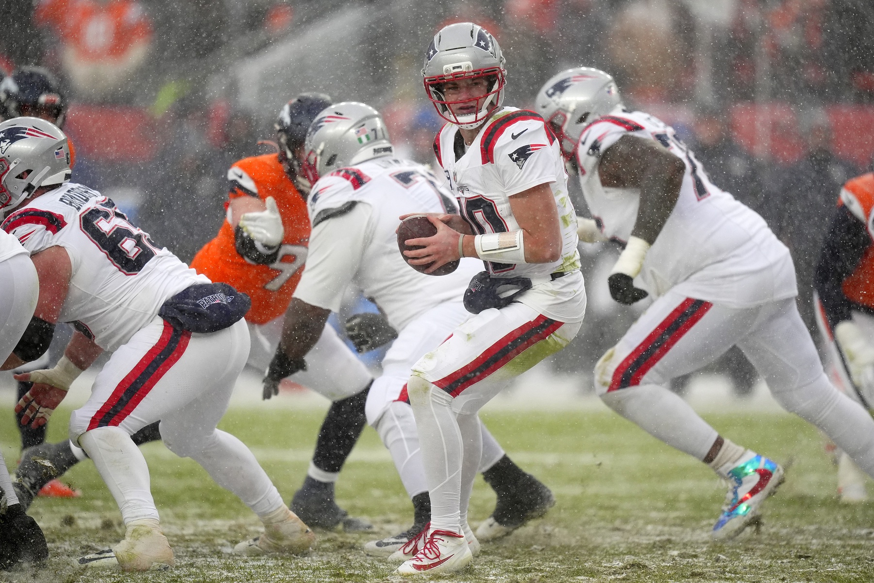 Super Bowl opening line report Drake Maye New England Patriots